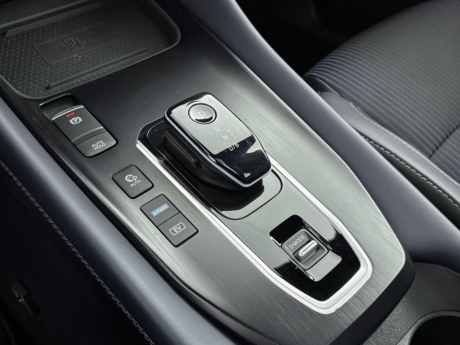 Nissan-QASHQAI-image-12
