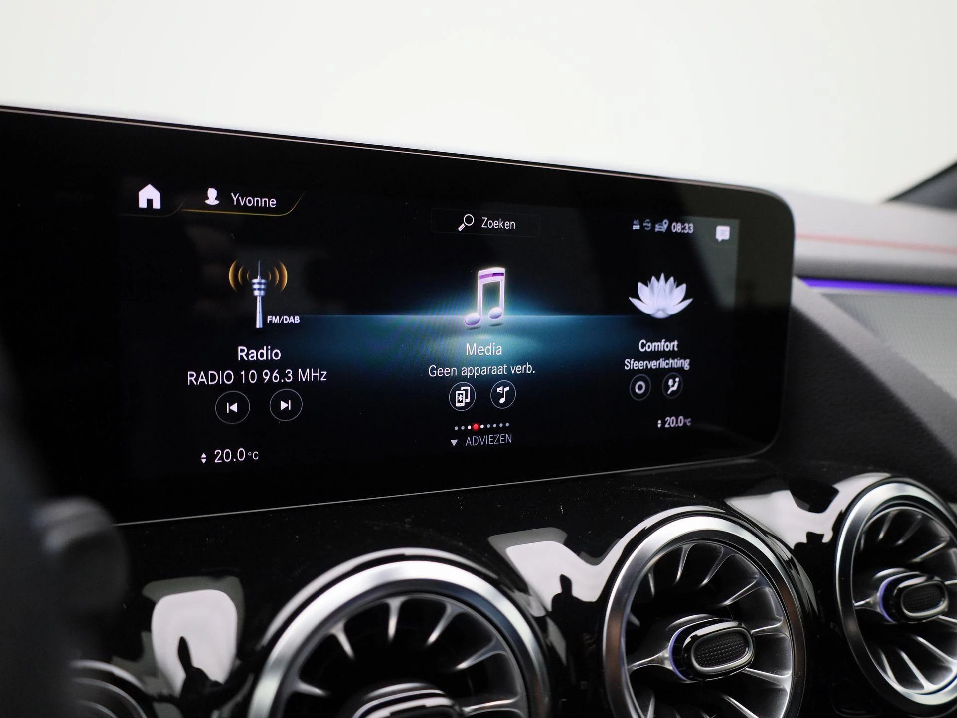 Mercedes-Benz-EQA-image-21
