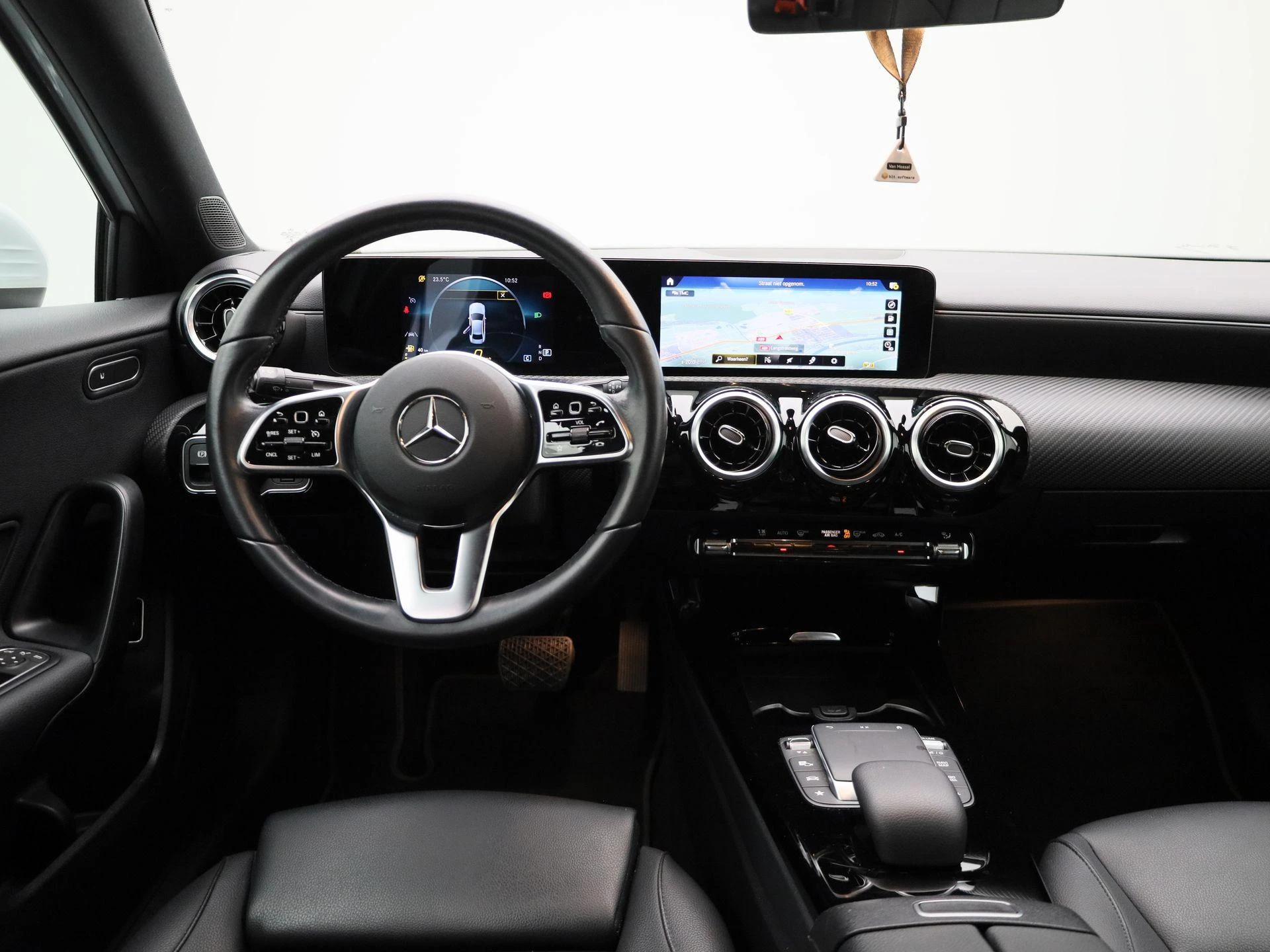 Mercedes-Benz A-Klasse Limousine A 180 Luxury Line