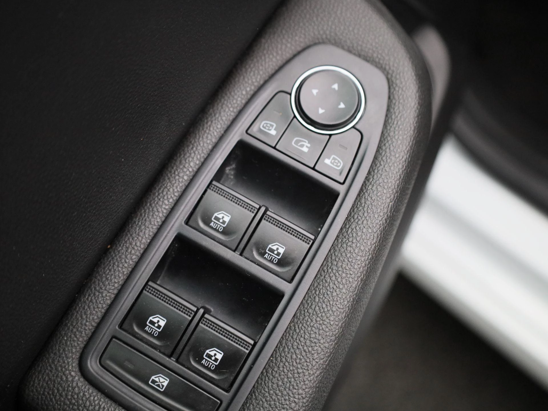 Renault-Clio-image-24