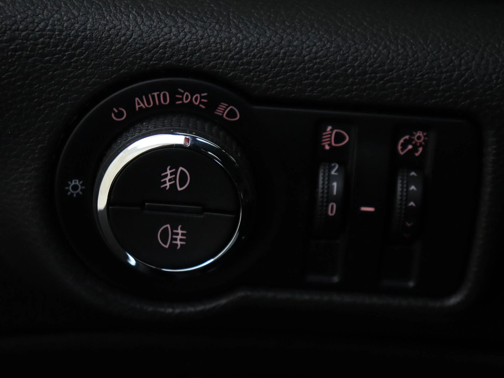 Opel-Cascada-image-27