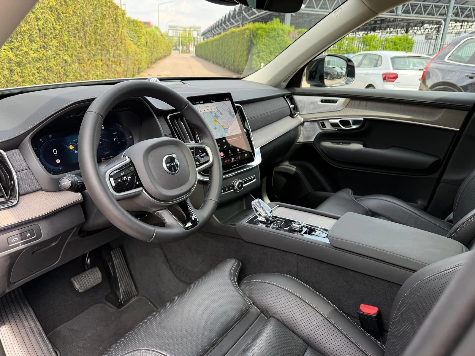 Volvo XC90 T8 Plug-in hybrid AWD Ultra Dark