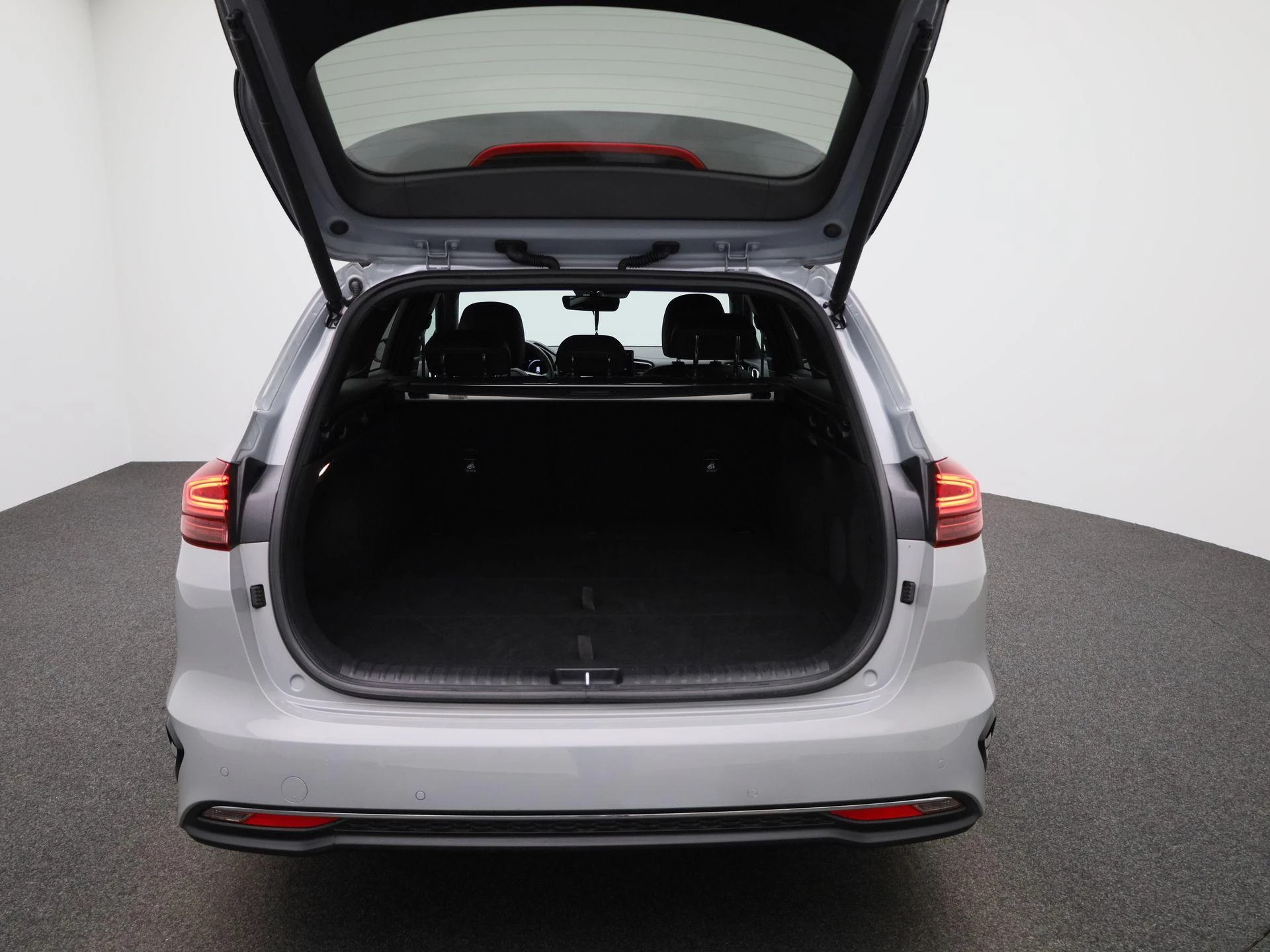 Kia-Ceed Sportswagon-image-12