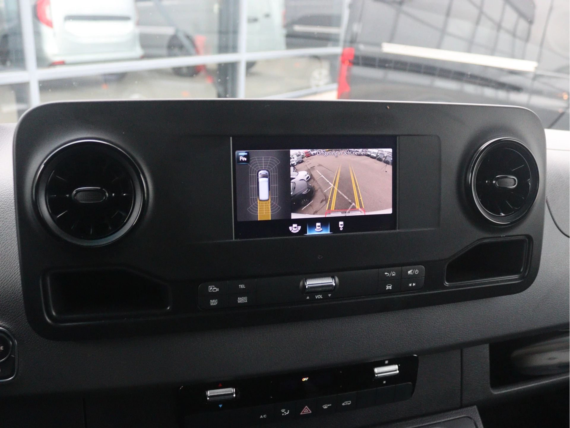 Mercedes-Benz-Sprinter-image-9