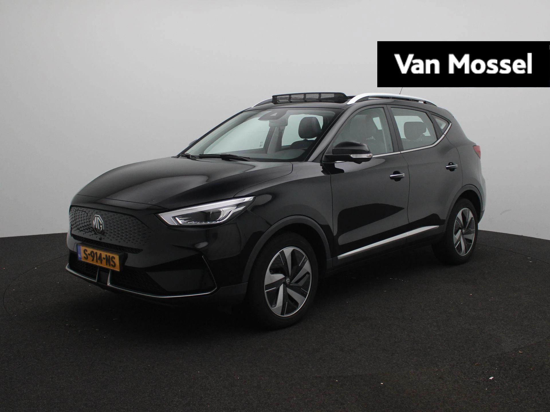 MG-ZS EV-image-0