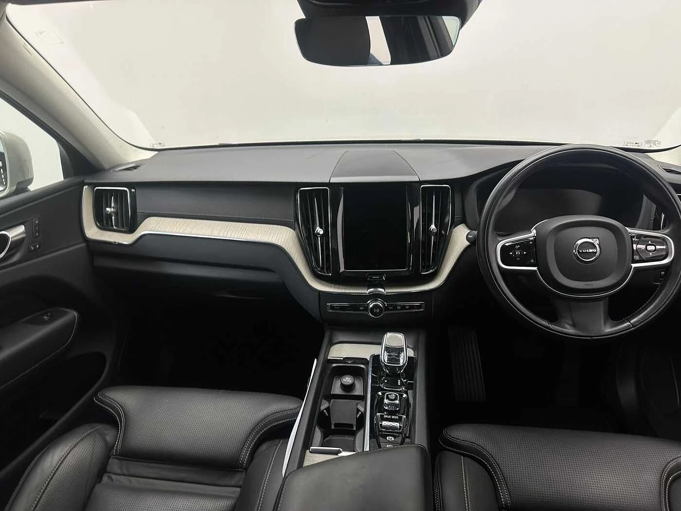 Volvo-XC60-image-18