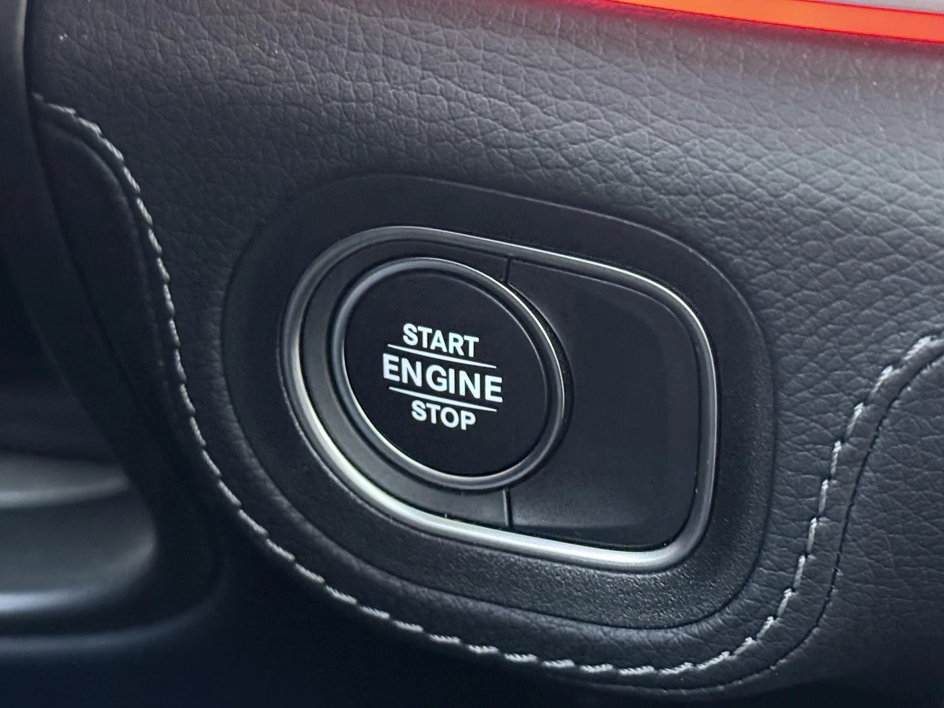 Mercedes-Benz-GLE-image-21