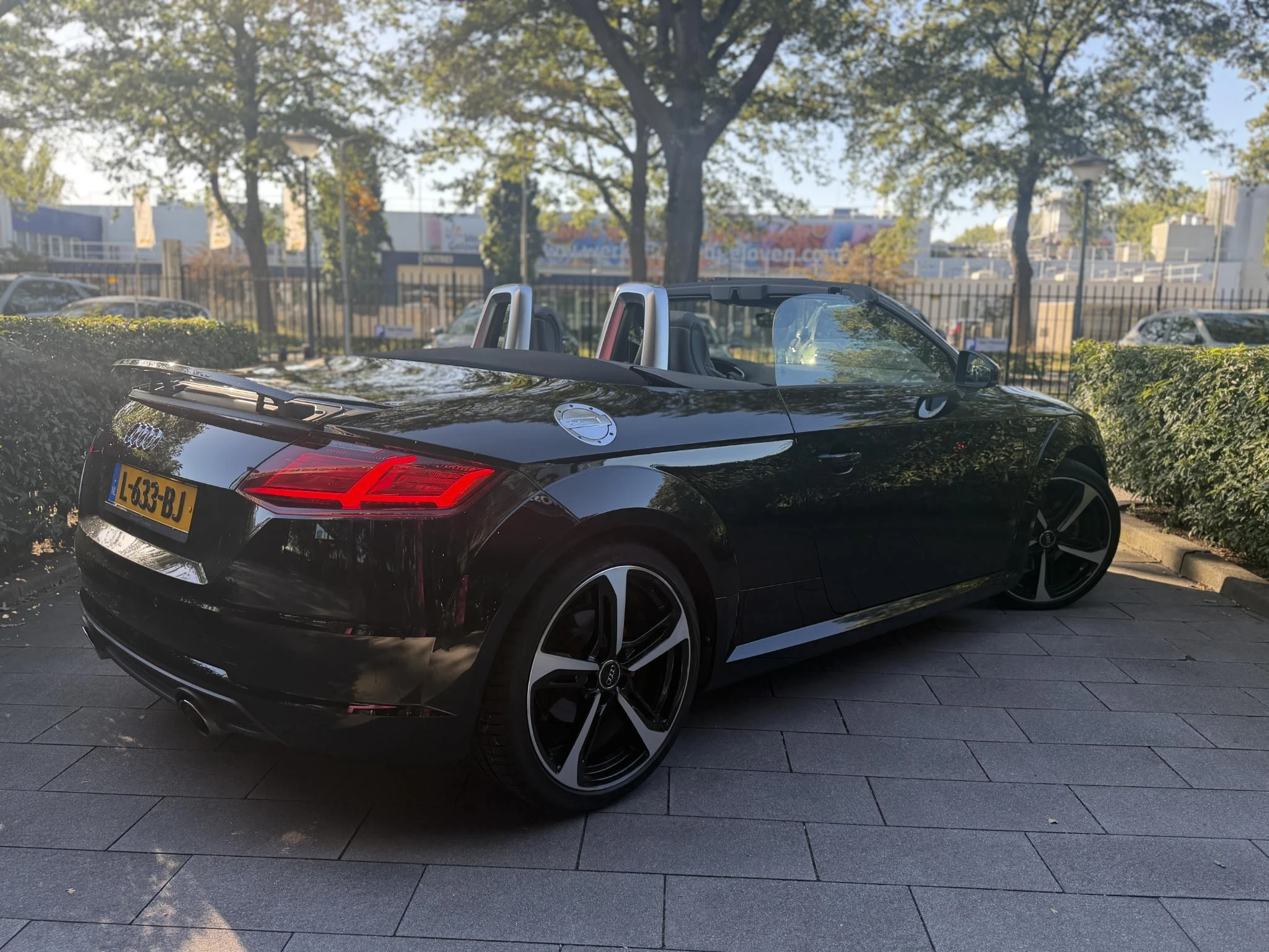 Audi-TT-image-1