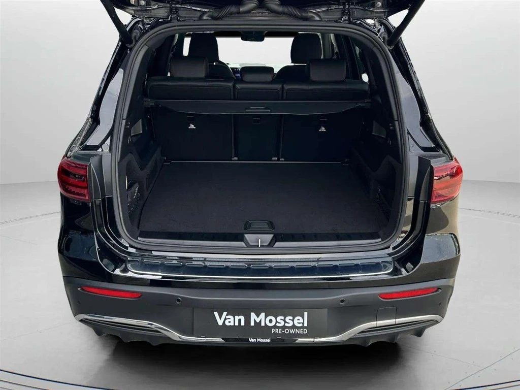 Mercedes-Benz-EQB-image-25