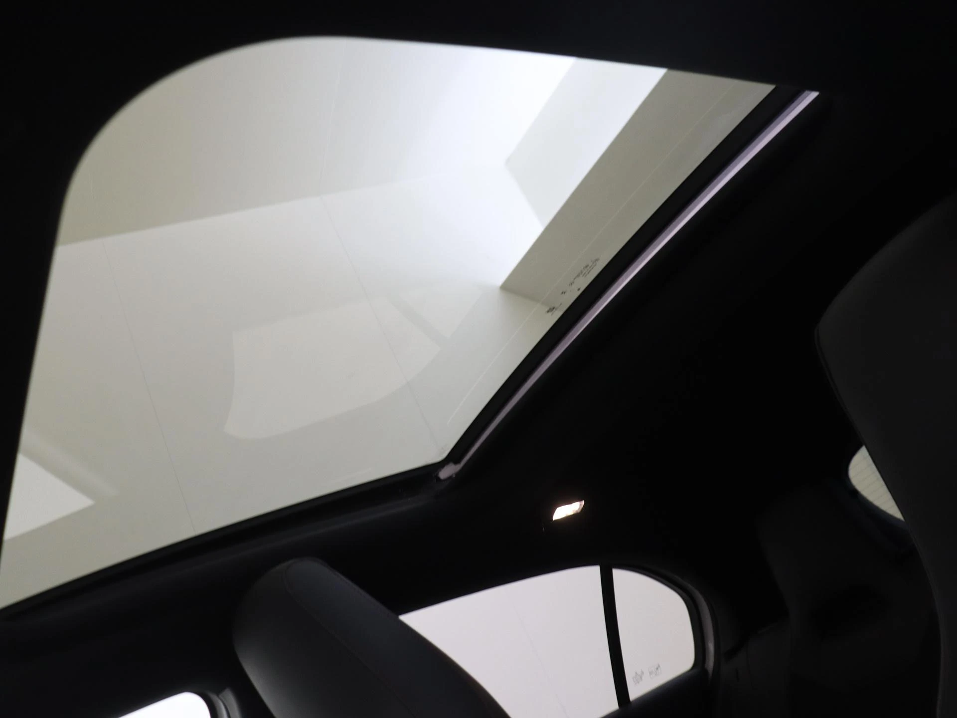 Mercedes-Benz-A-Klasse-image-28