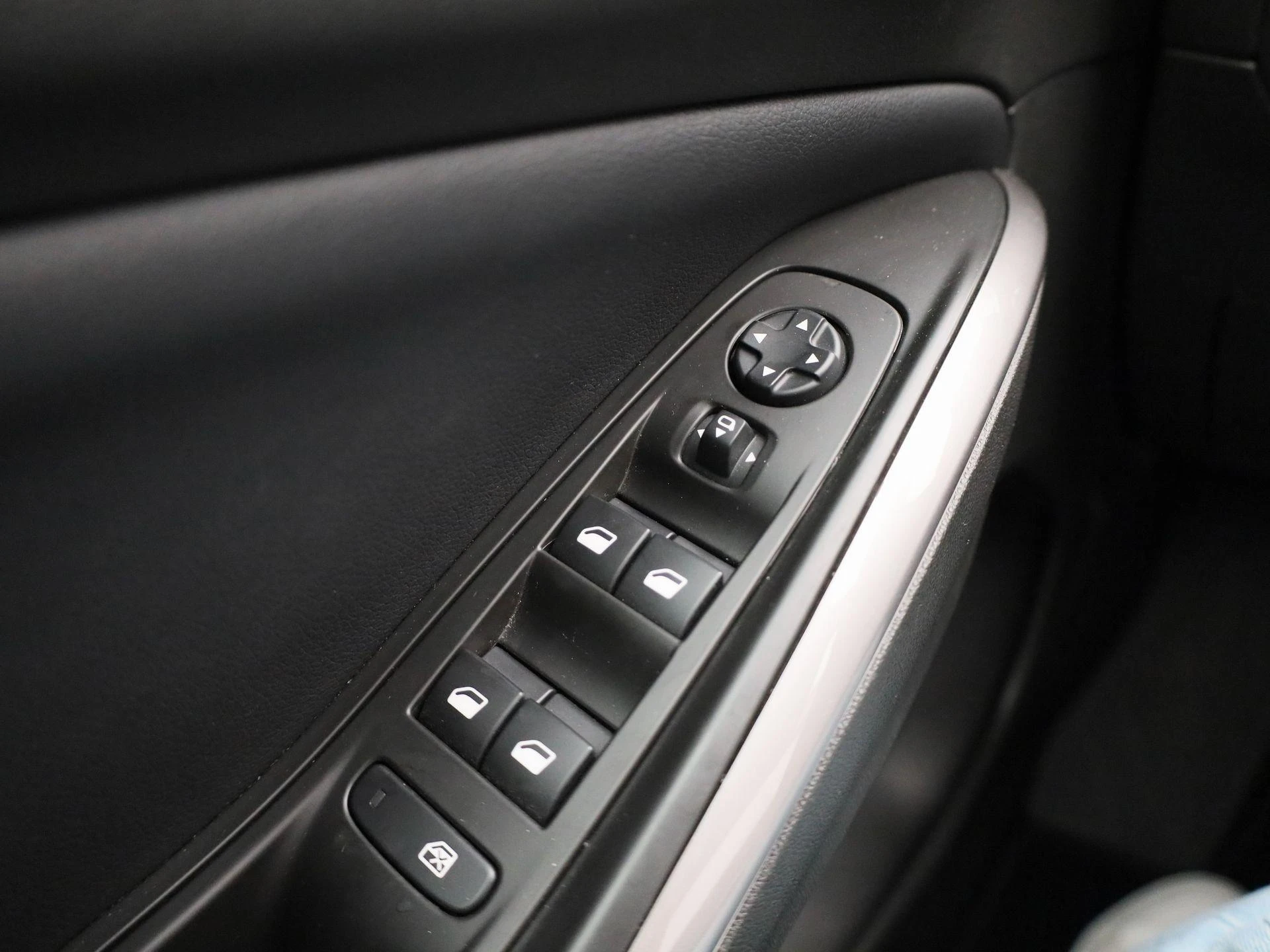 Opel-Grandland-image-19