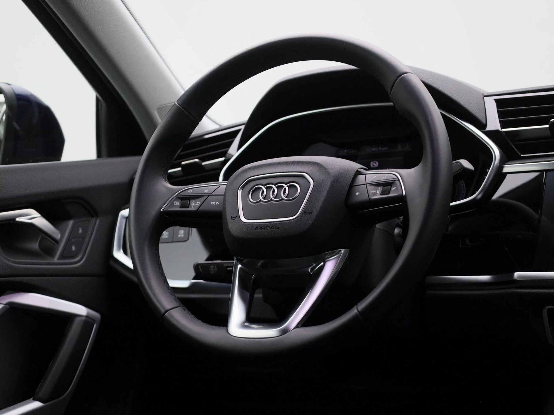 Audi-Q3-image-39