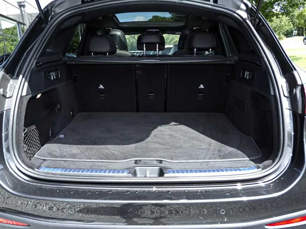 Mercedes-Benz-GLC 220 d-image-15