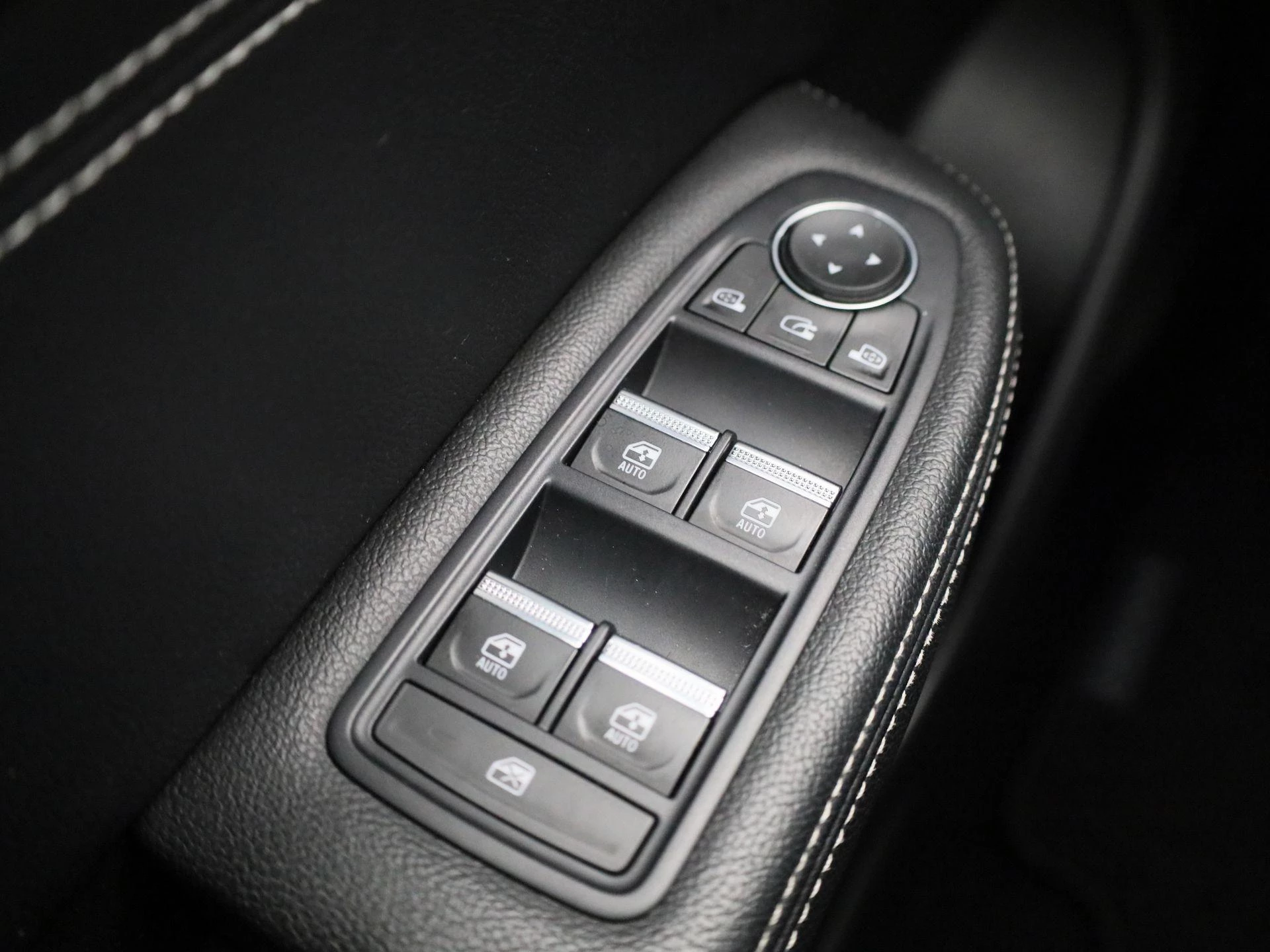 Renault-Arkana-image-26