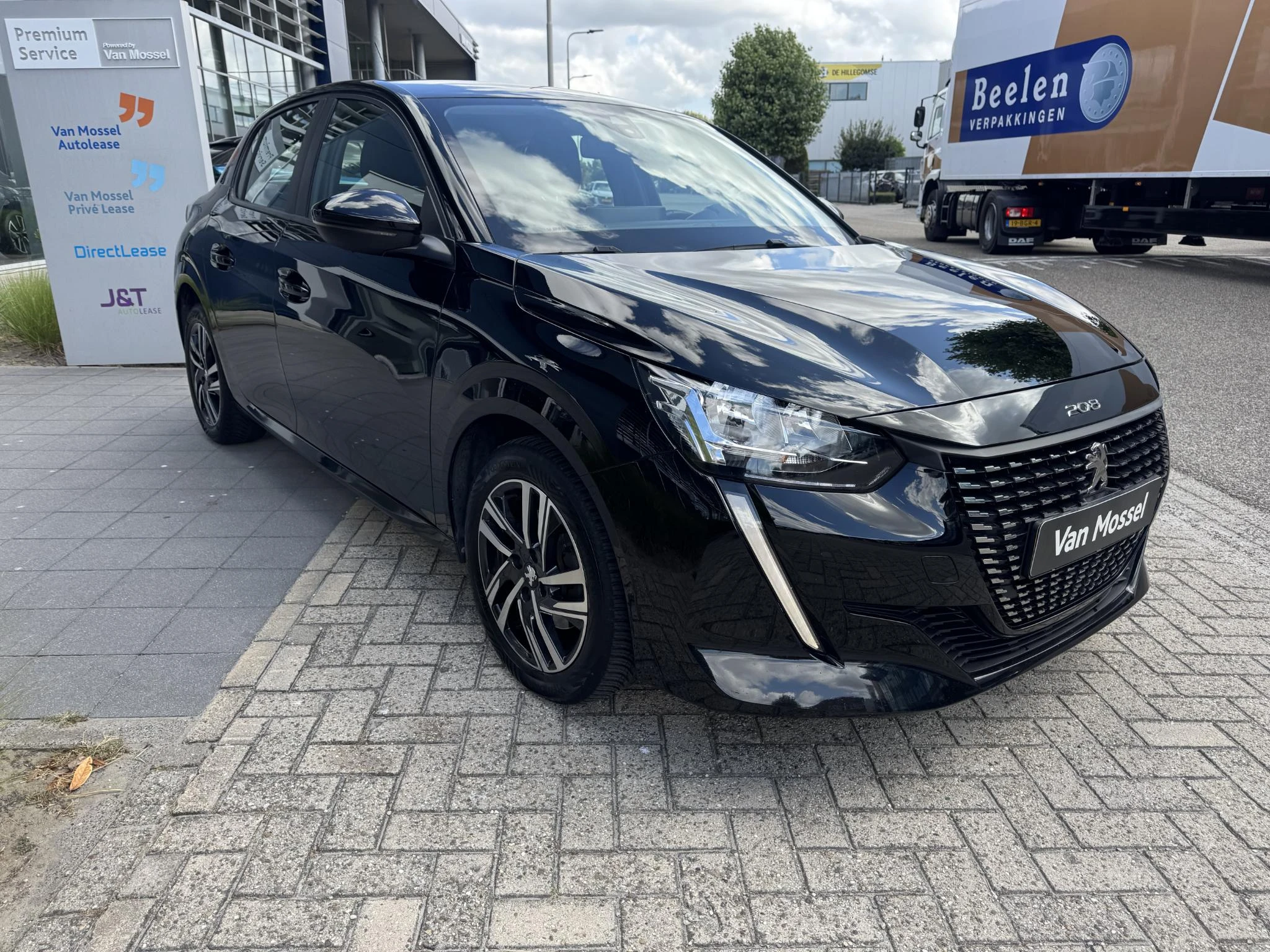 Peugeot-208-image-5