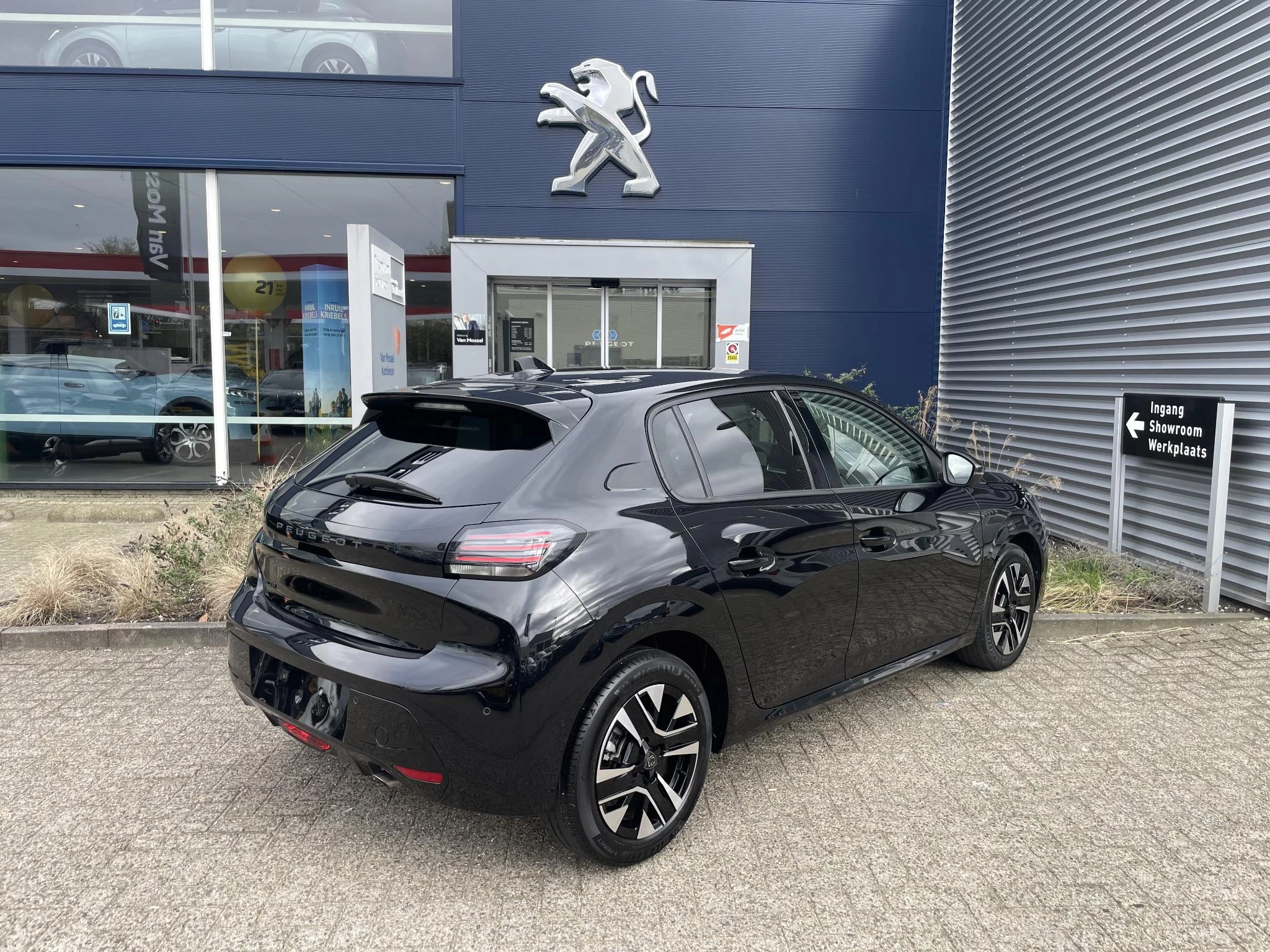 Peugeot-208-image-6