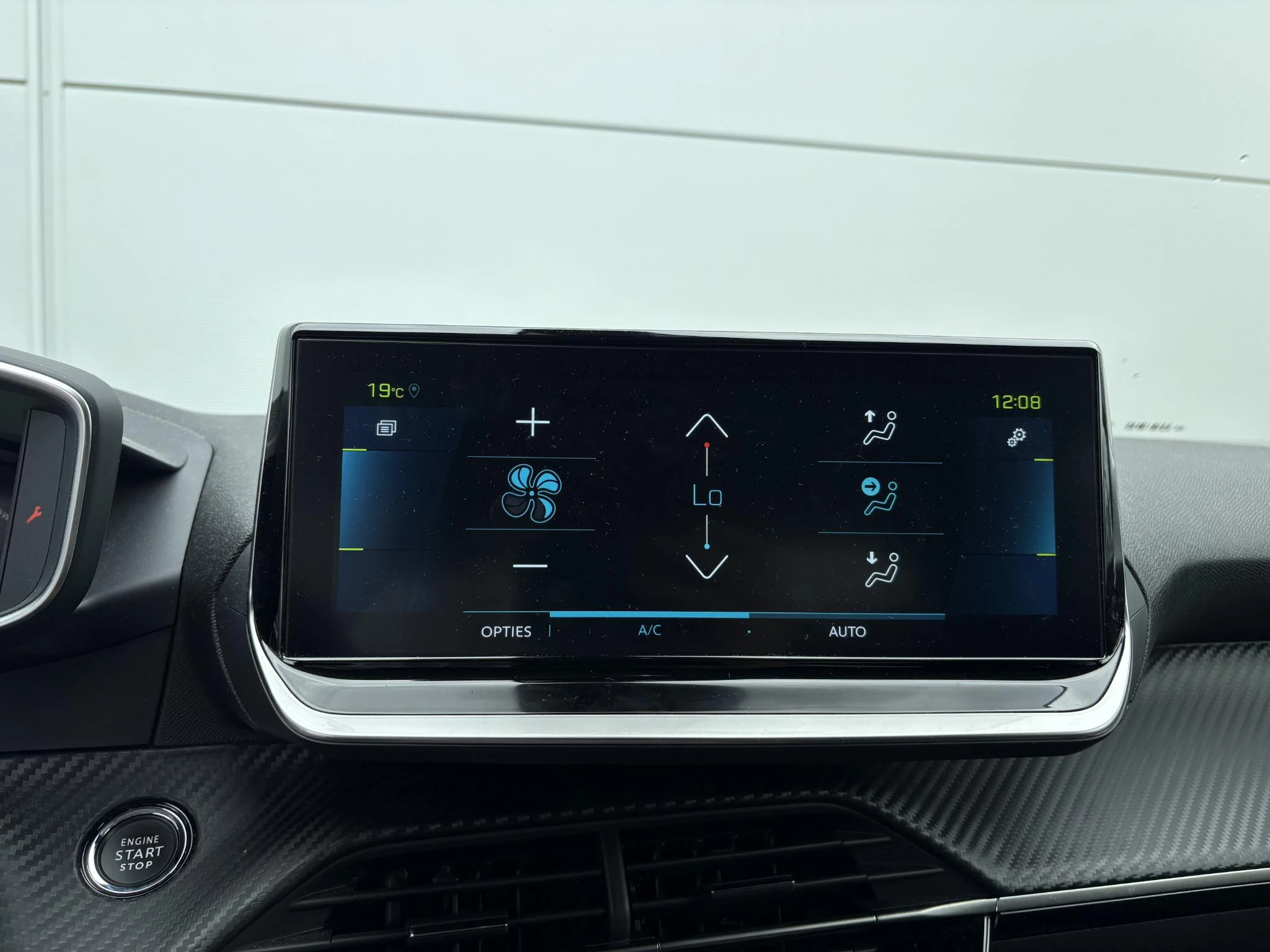 Peugeot e-2008 EV Allure Pack 50 kWh