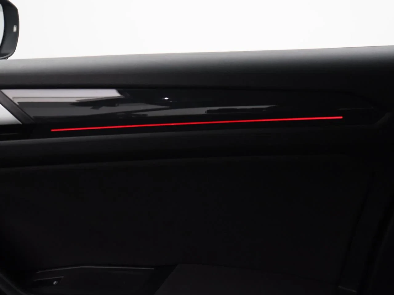 Volkswagen-T-Roc-image-20