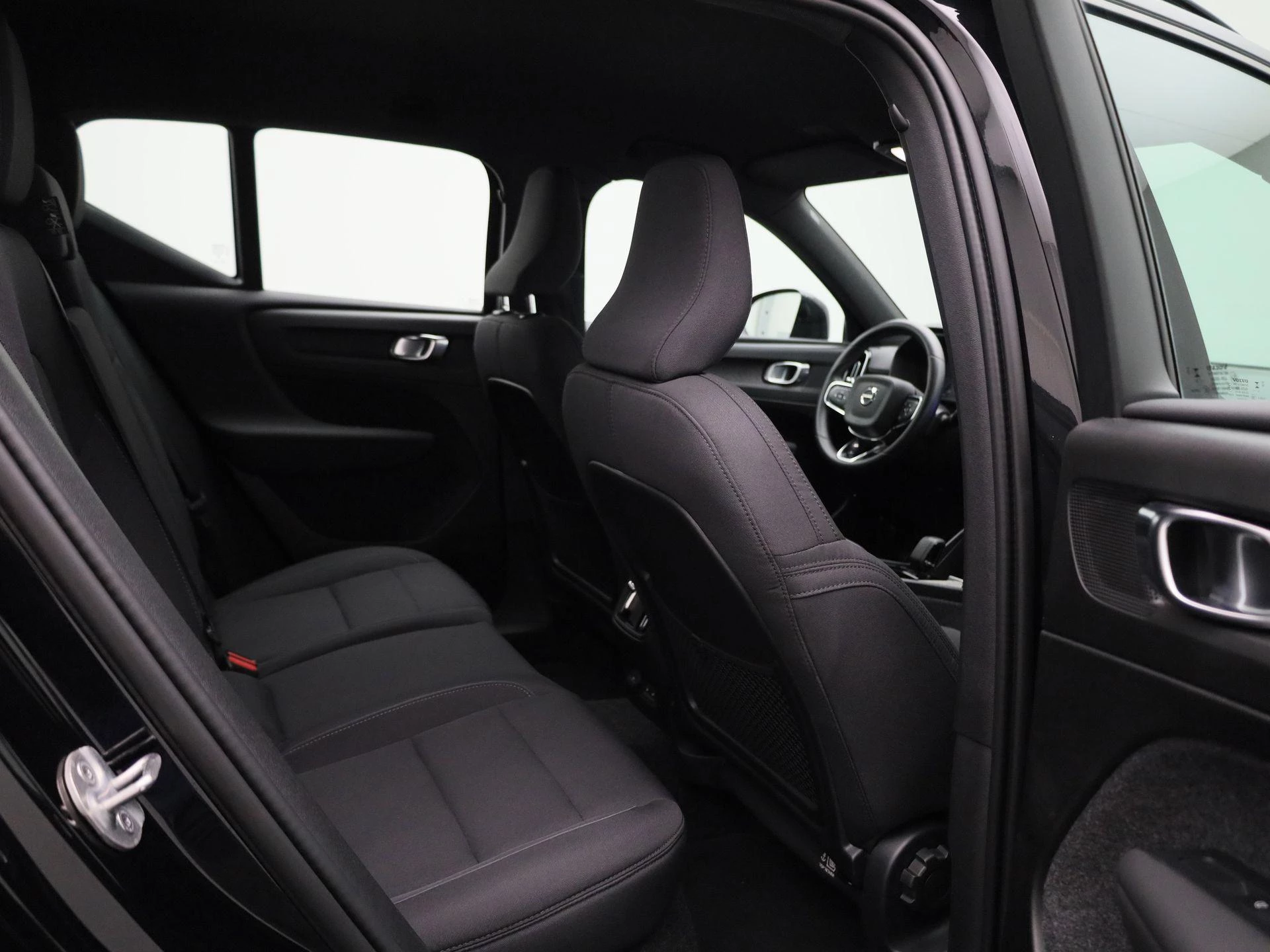 Volvo-XC40-image-33