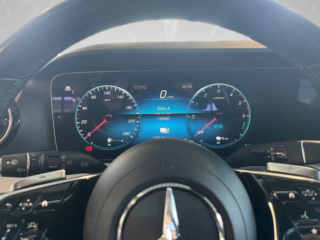 Mercedes-Benz-E-Klasse 300-image-6