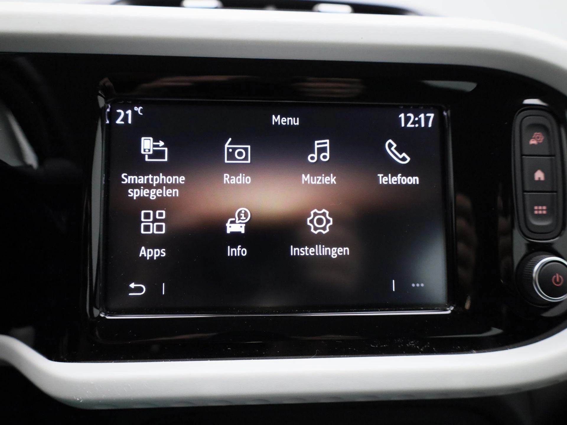 Renault-Twingo-image-16