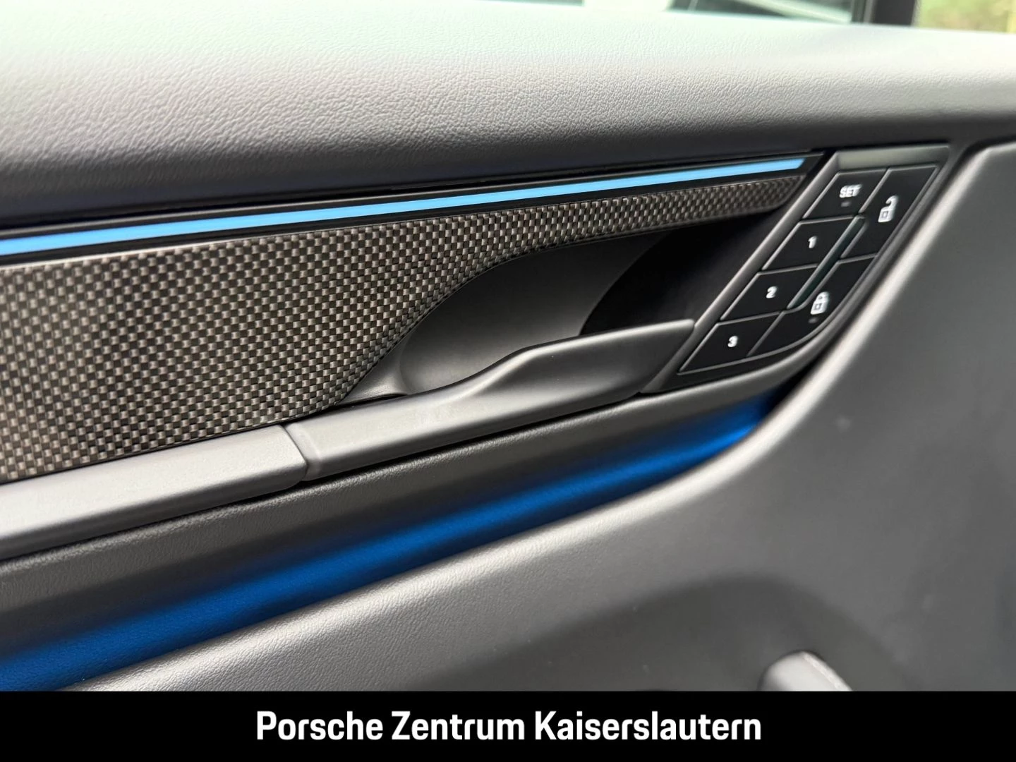 Porsche Macan Turbo 22-Zoll Rückfahrkamera LED-Matrix turbo