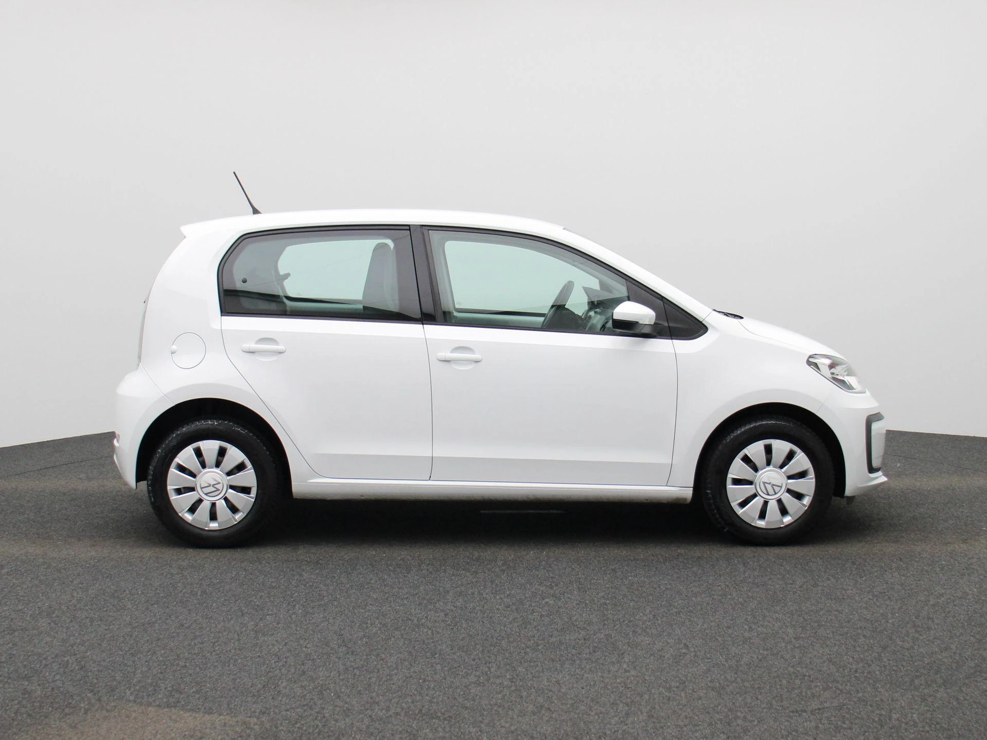 Volkswagen-up!-image-5