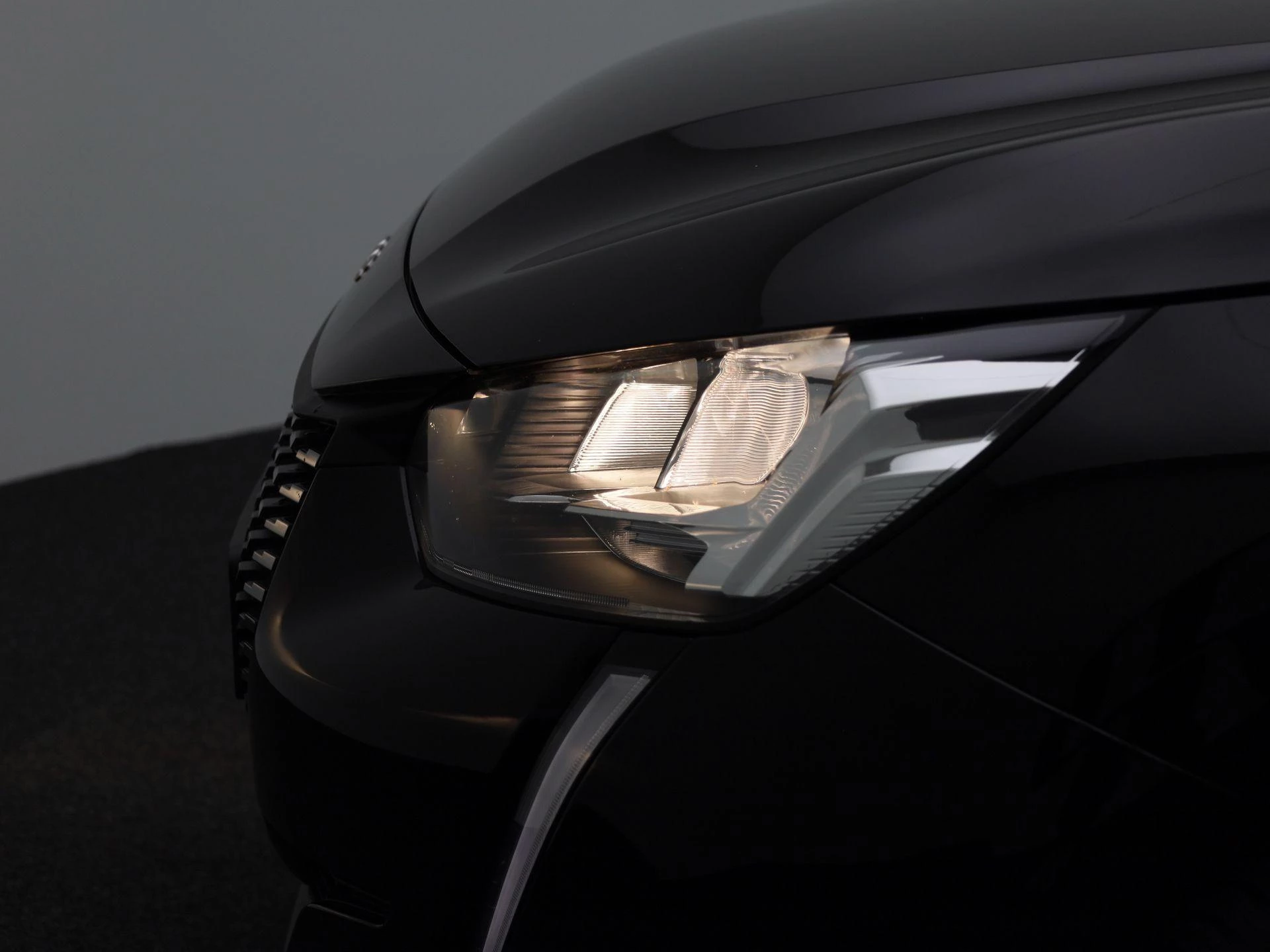 Peugeot-208-image-11