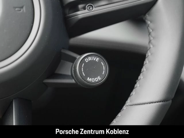 Porsche Cayenne Coupe Electric -