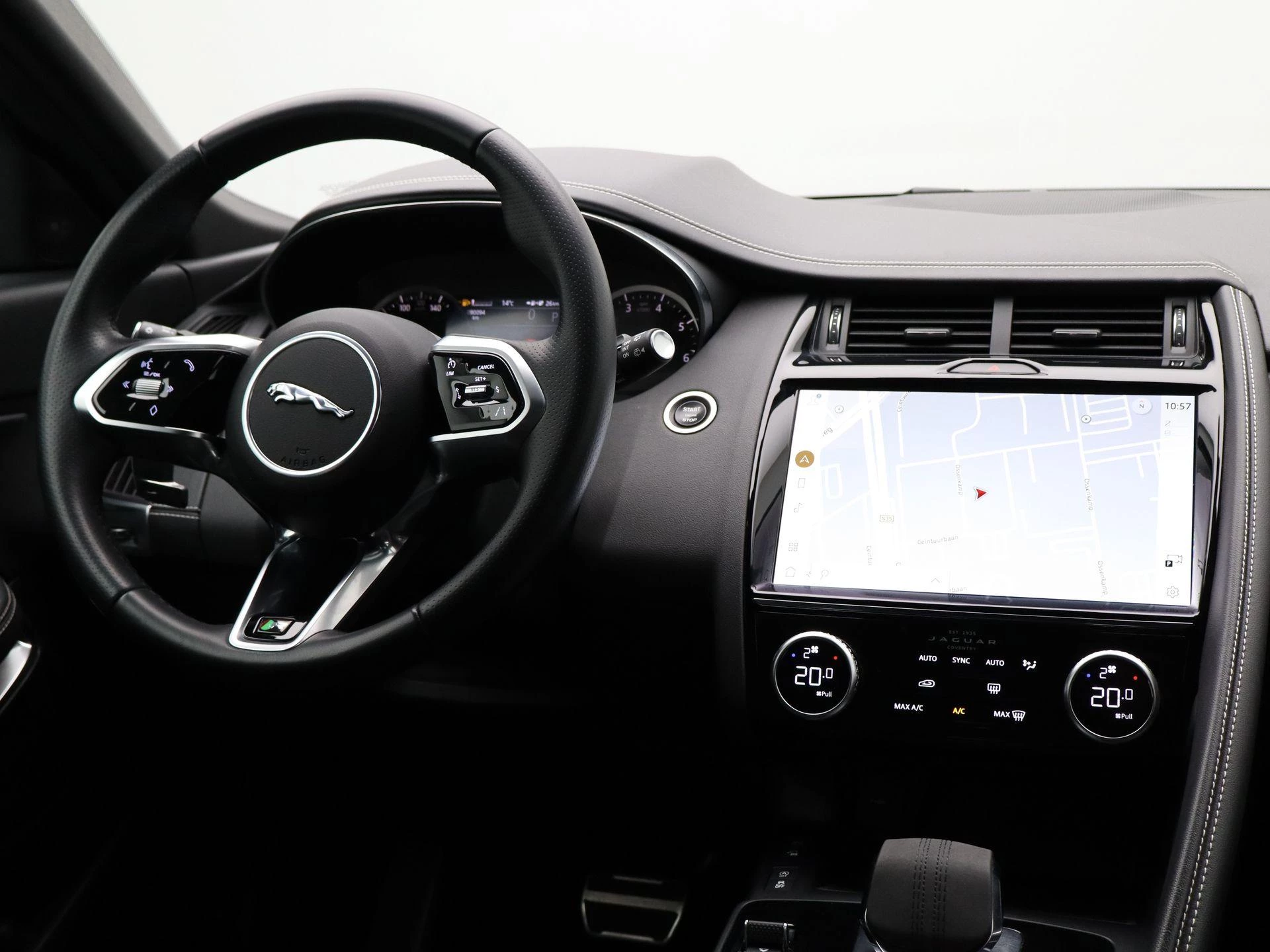 Jaguar-E-PACE-image-34