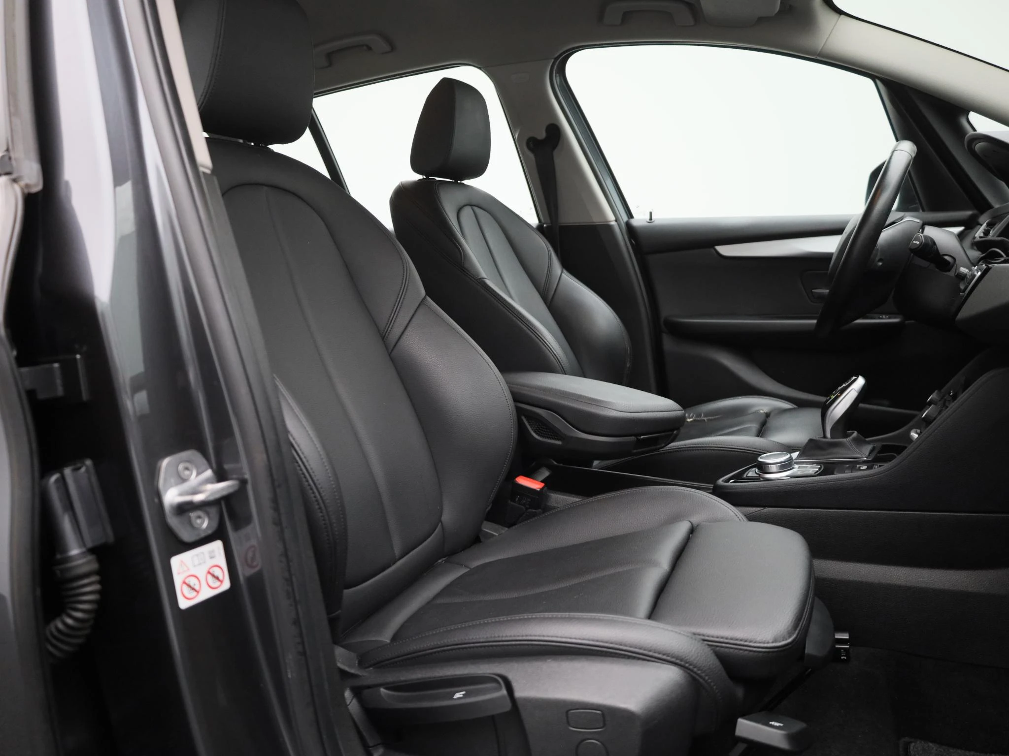 BMW-2 Reeks-image-33