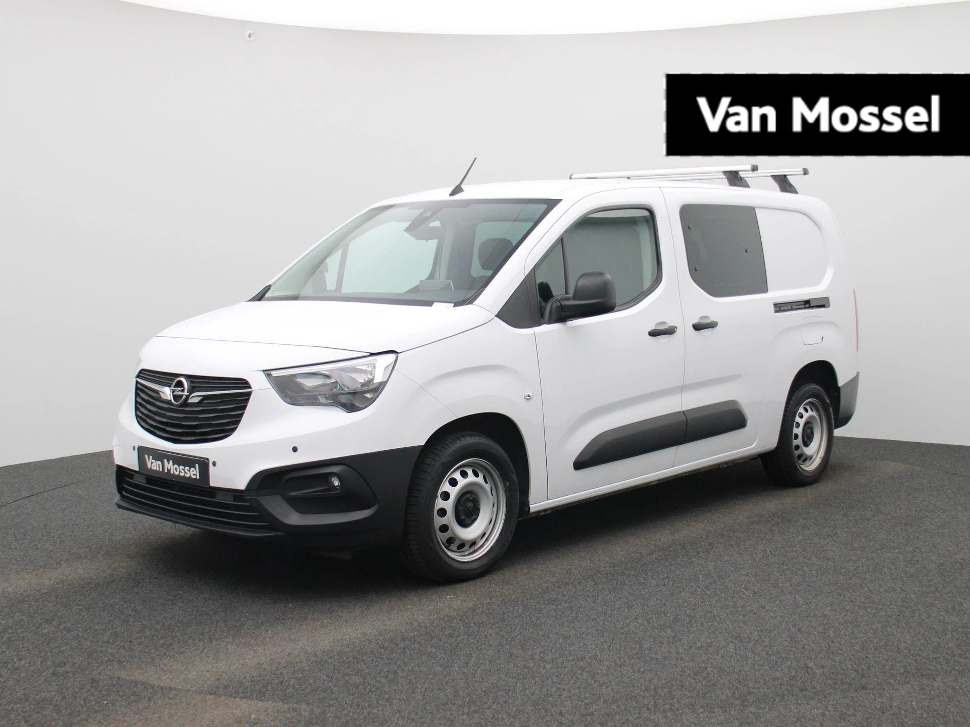 Opel-Combo-image-0