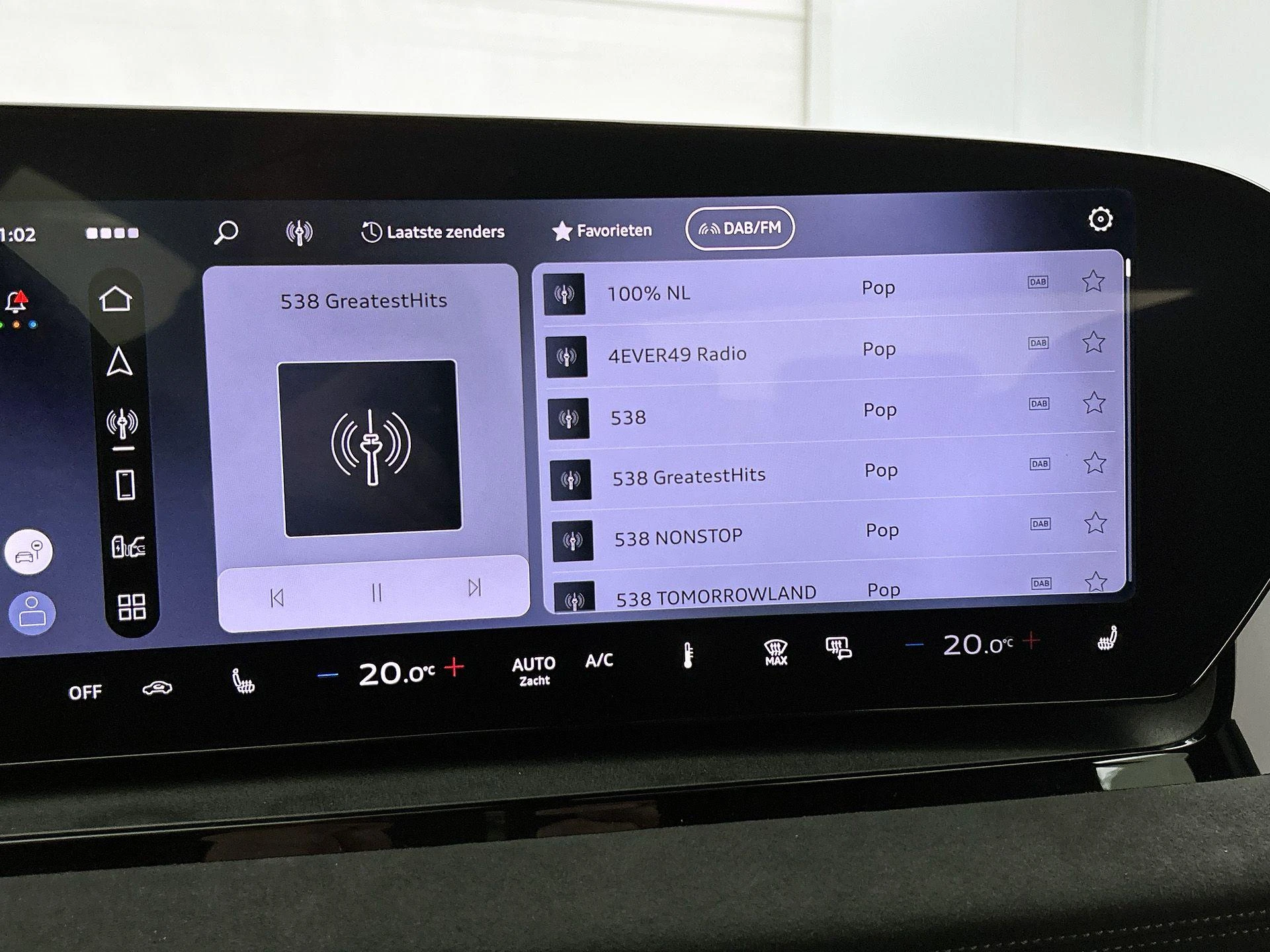 Audi-Q6 e-tron-image-6