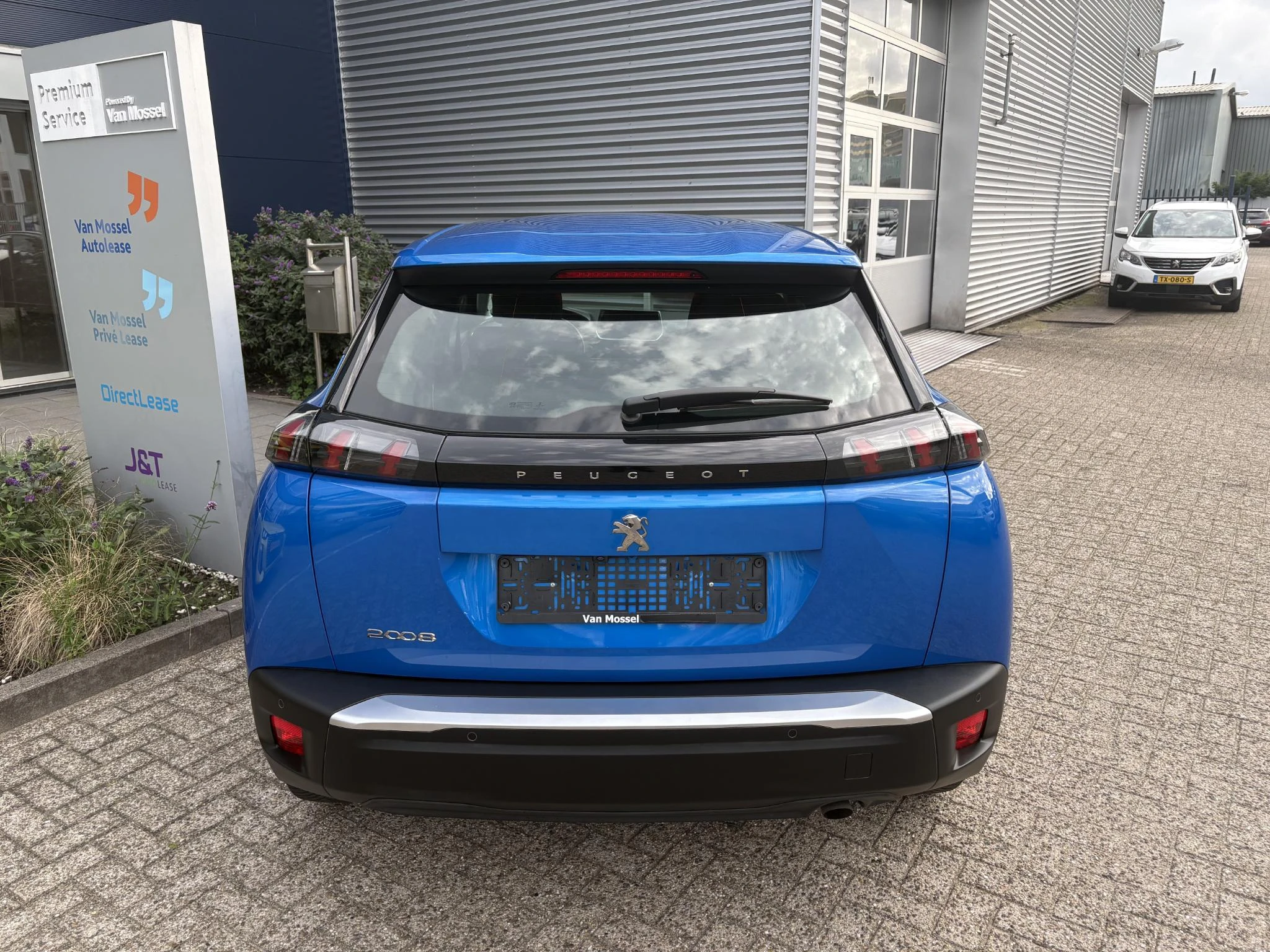 Peugeot-2008-image-5