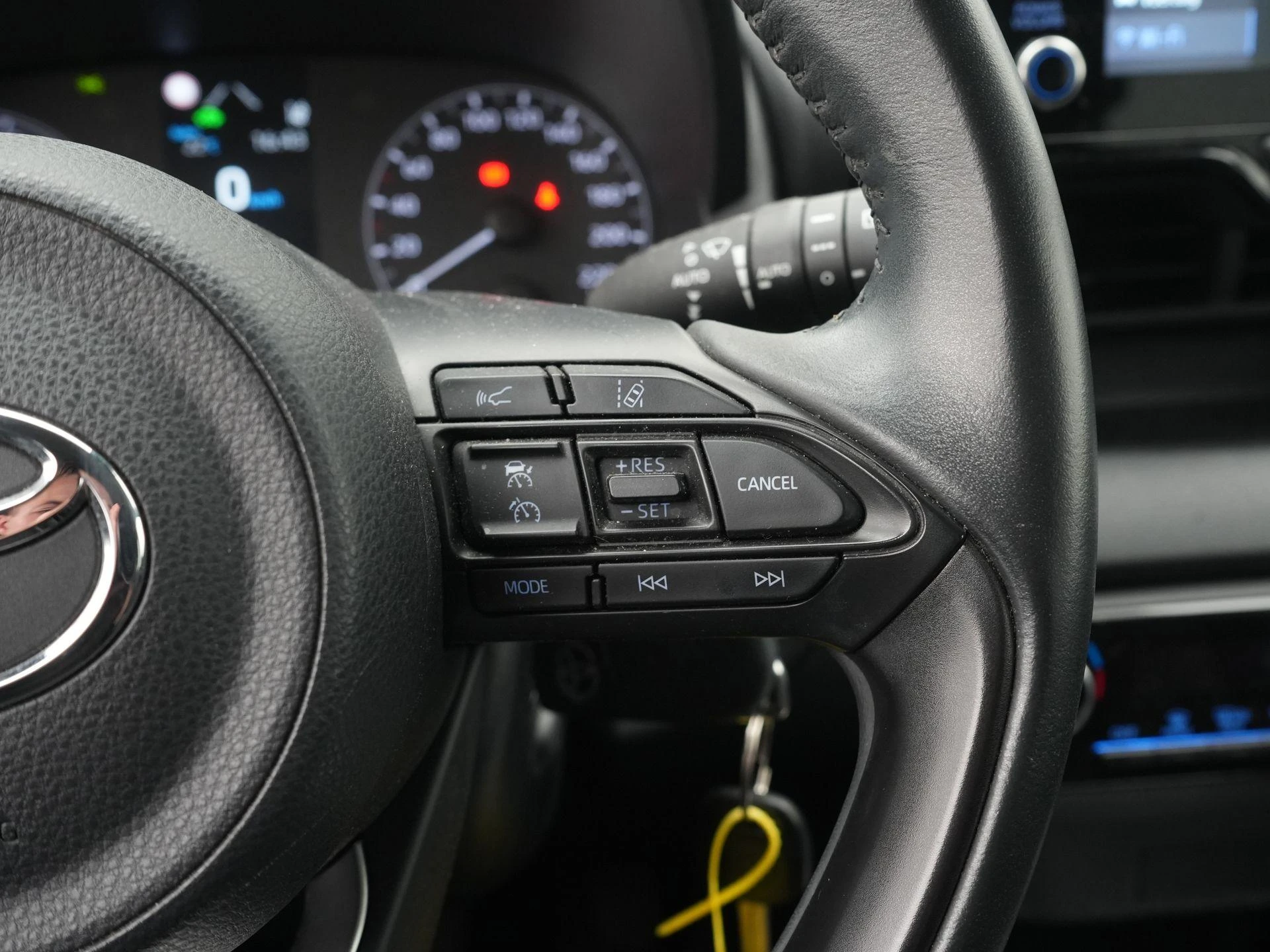 Toyota-Yaris-image-21