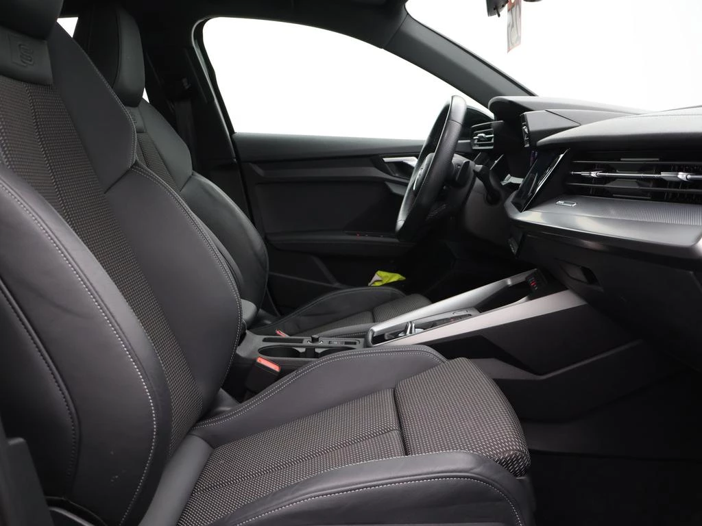 Audi A3 Sportback Business Edition 35TFSI 2XS line 150PK *AUTOMAAT*SPORTZETELS*CAMERA*PDC*ACC*VIRTUAL COCKPIT*...*