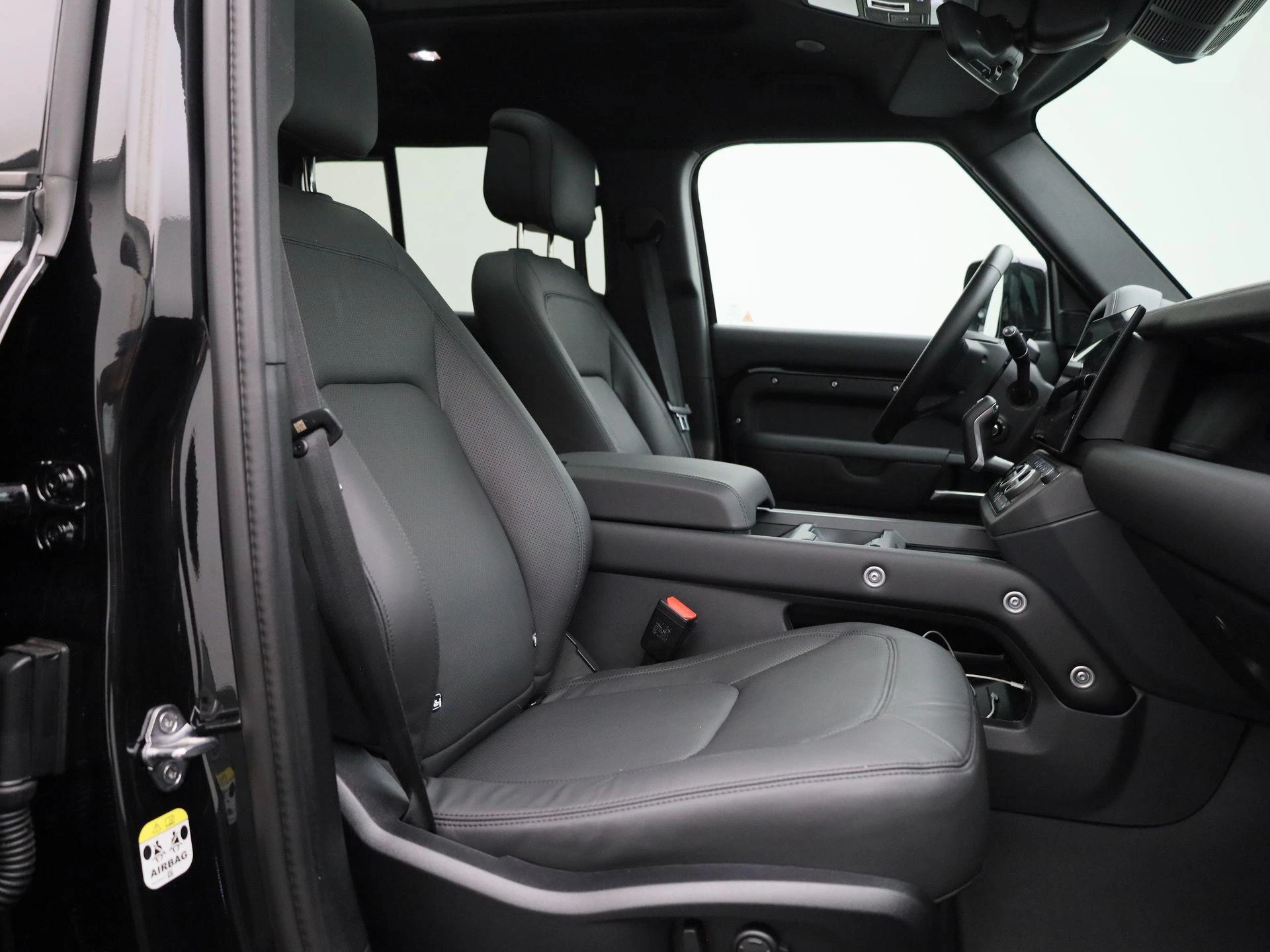 Land Rover-Defender-image-46