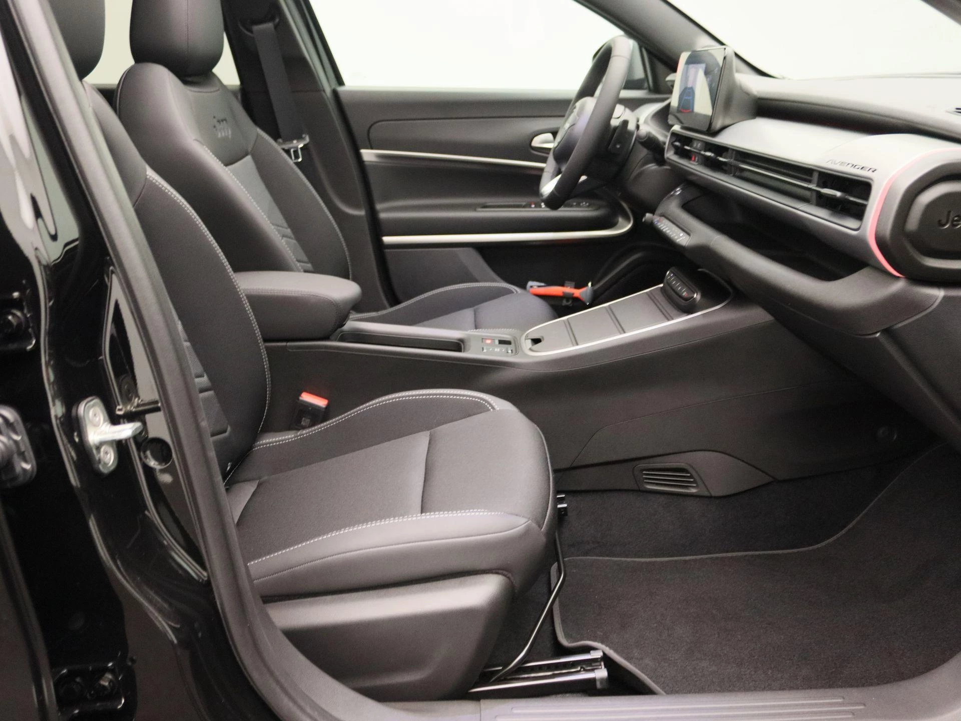 Jeep Avenger 1.2 e-Hybrid Summit