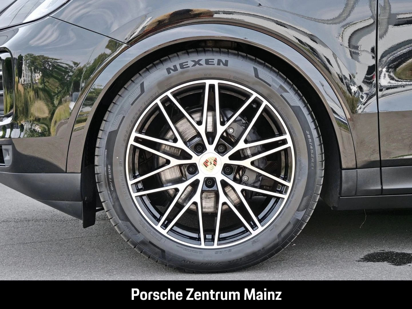 Porsche-Cayenne-image-11