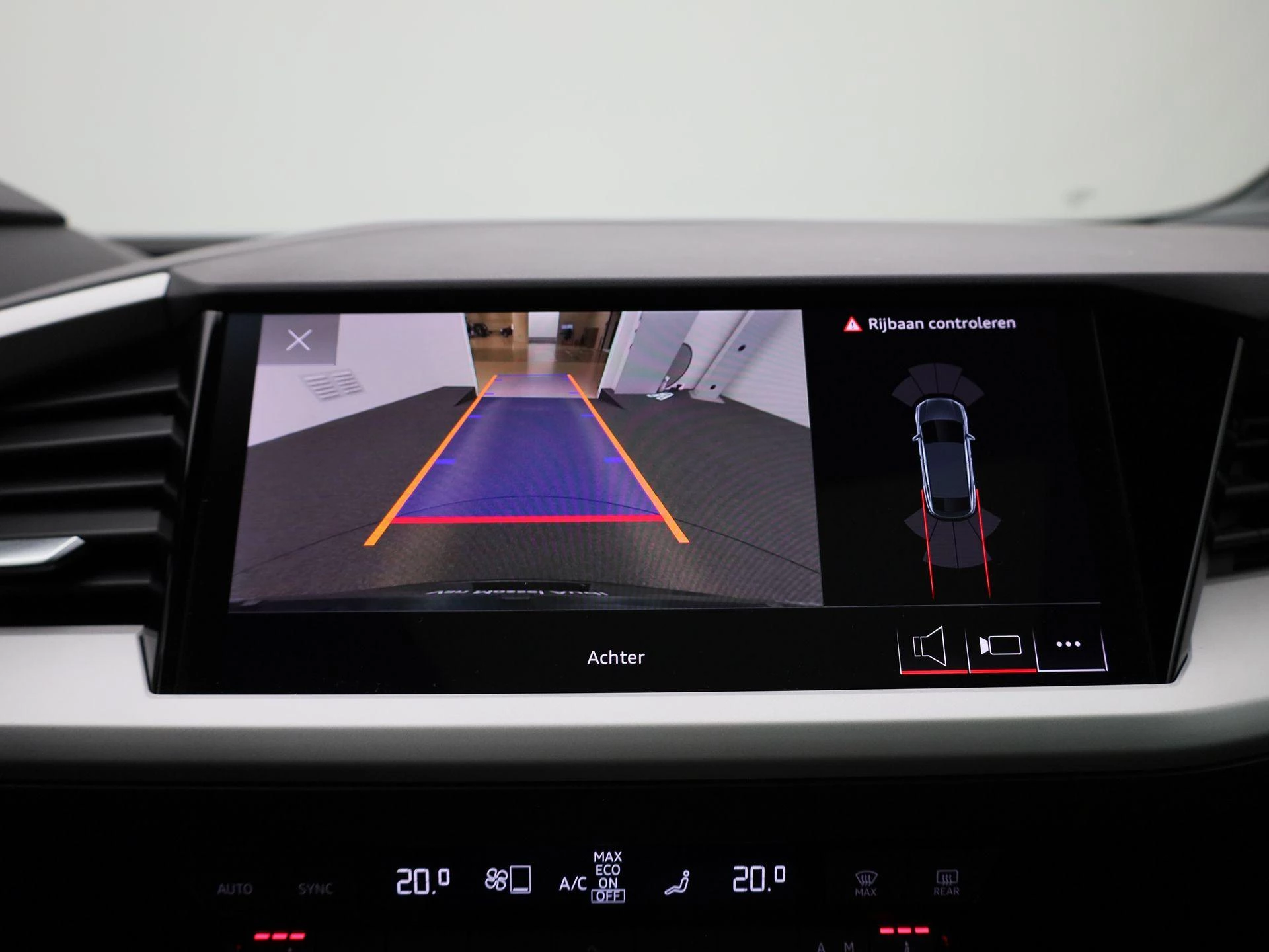 Audi-Q4 Sportback e-tron-image-33
