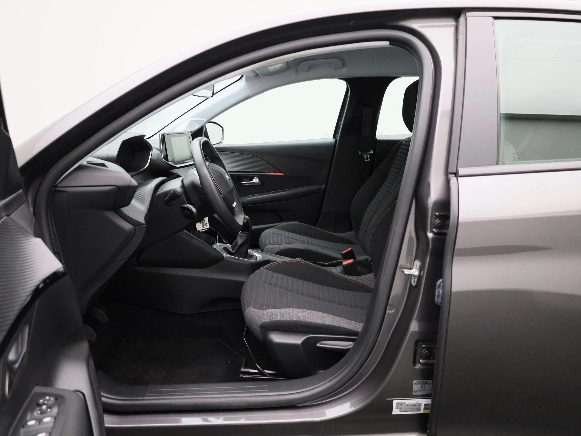 Peugeot-208-image-8