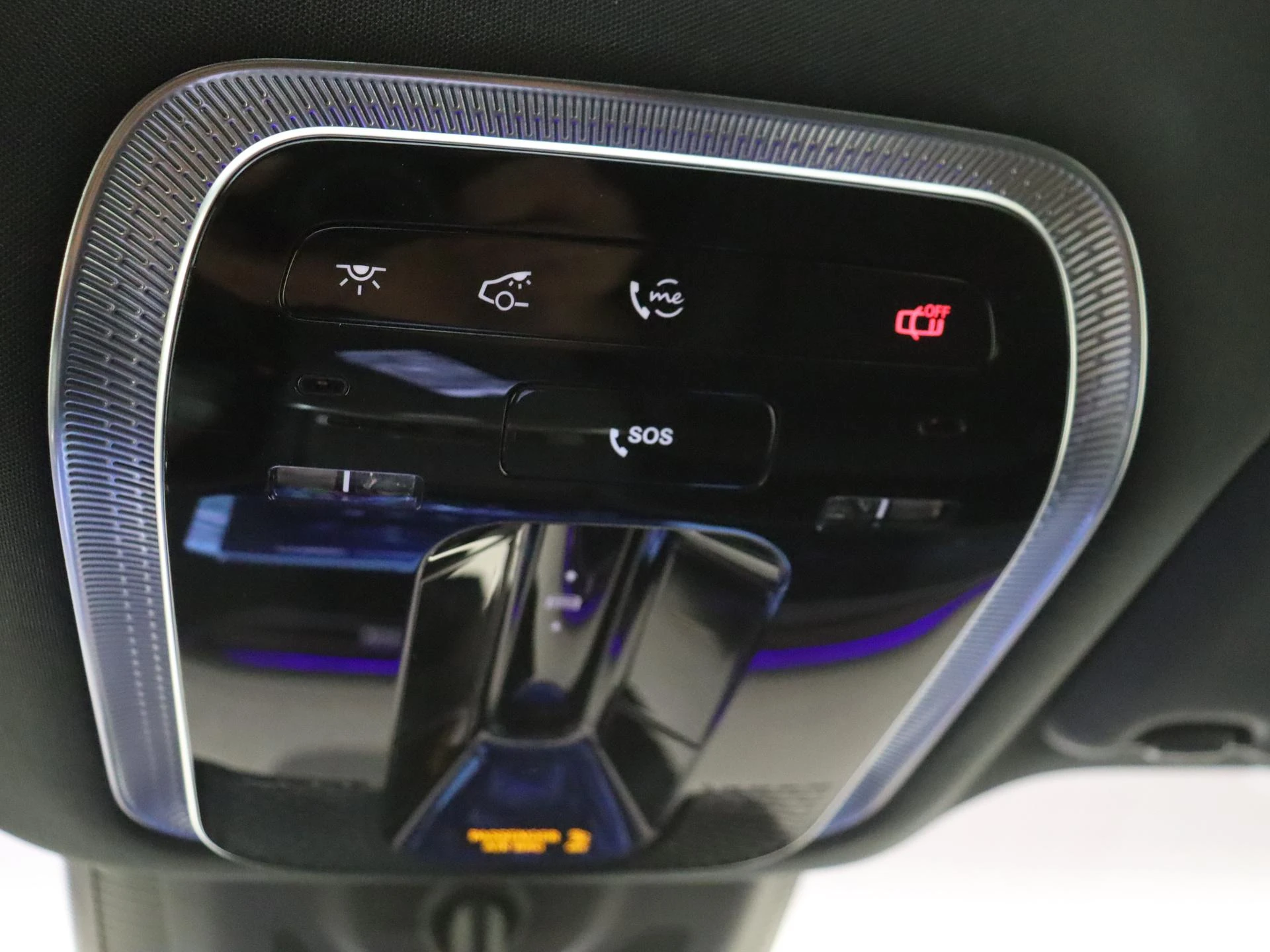 Mercedes-Benz-EQS-image-22