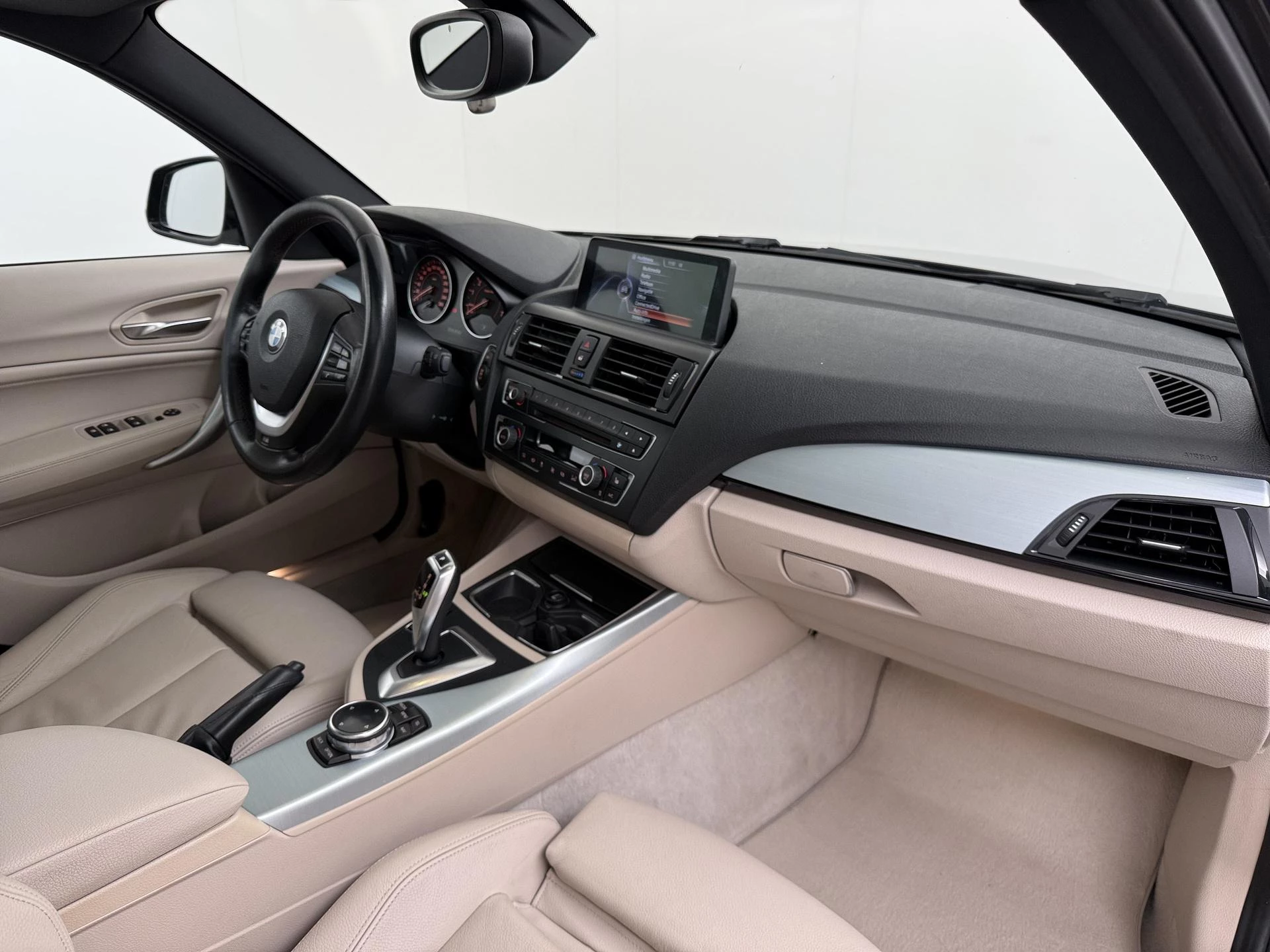 BMW-1 Serie-image-37