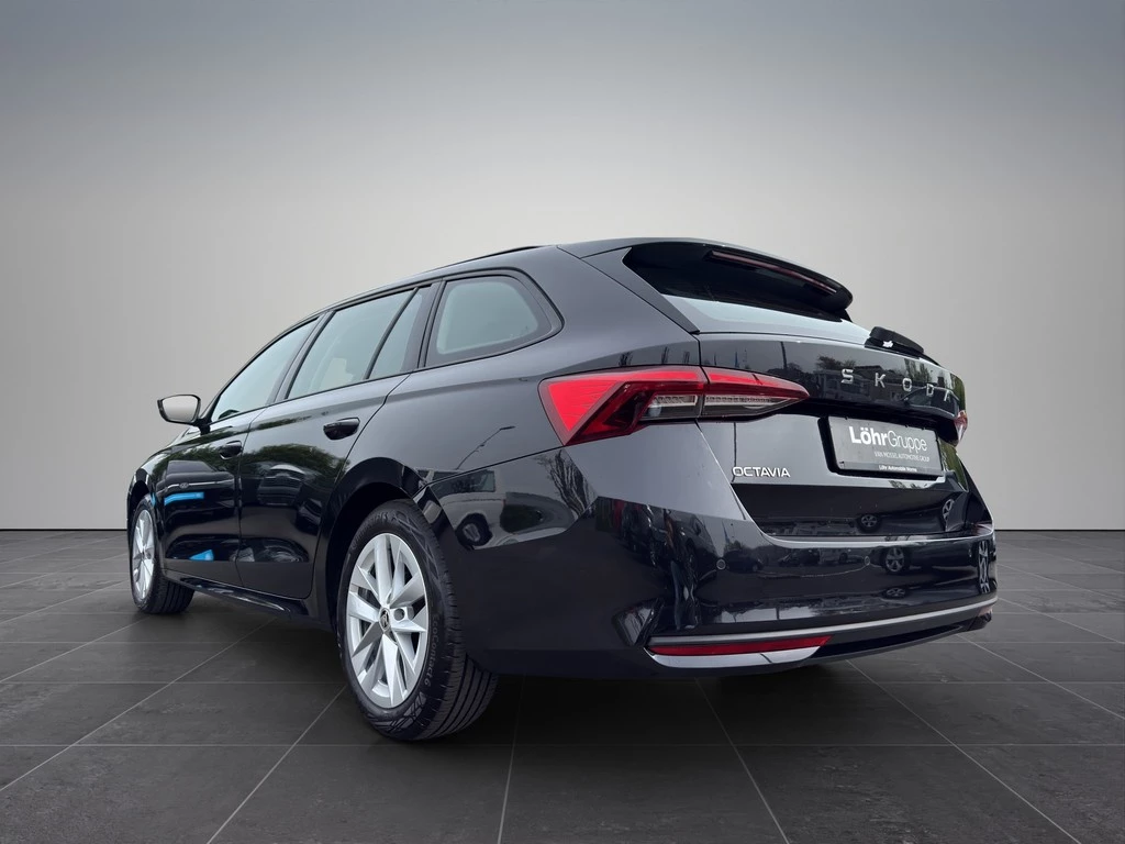 Škoda Octavia Combi 2.0 TDI Selection *NAVI*LED*SITZHEIZUNG*