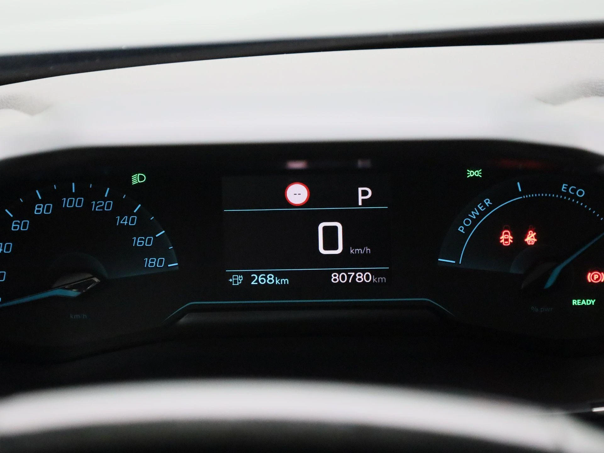 Peugeot e-2008 EV Active Pack 50 kWh