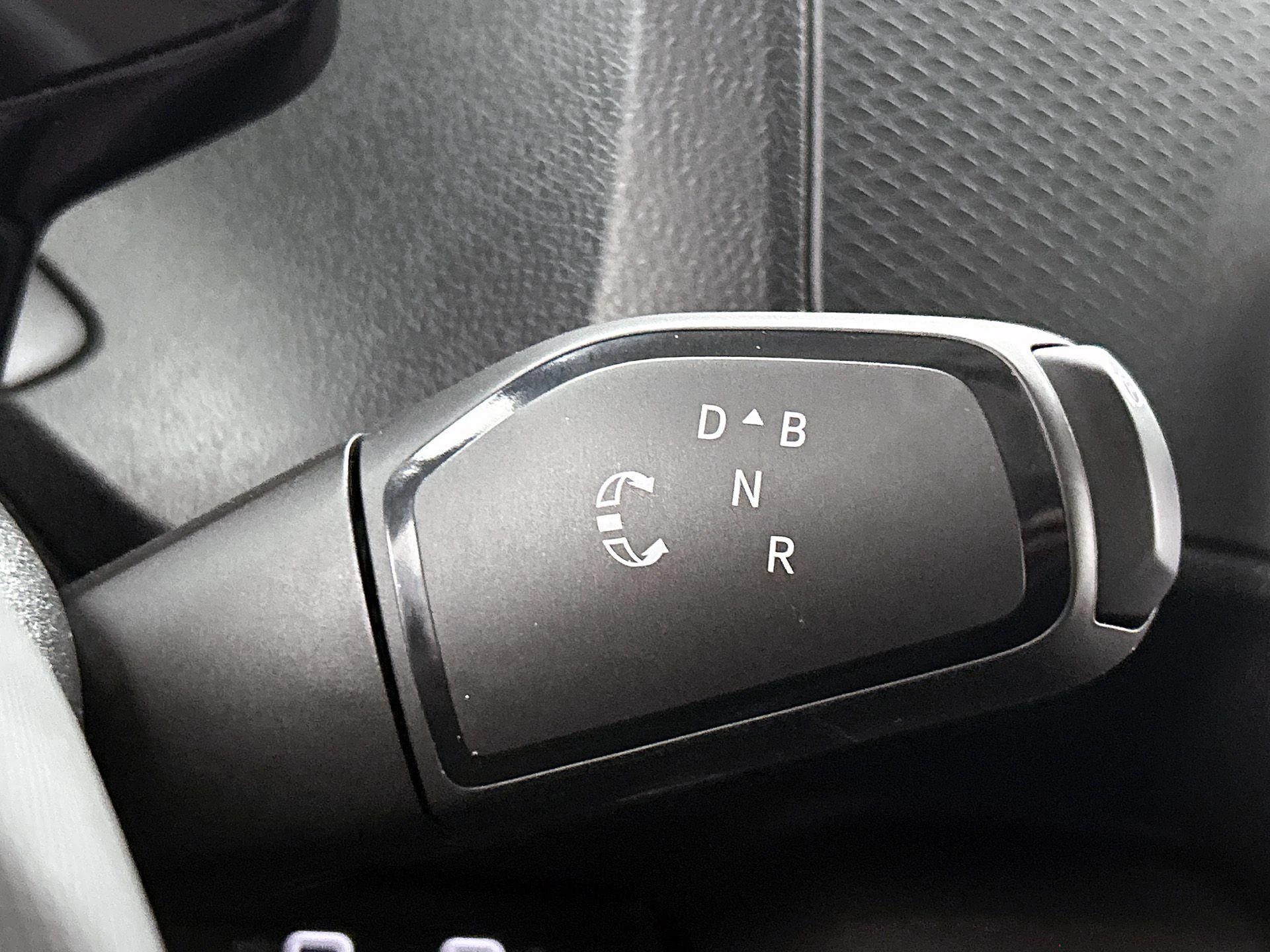 Volkswagen-ID. Buzz Cargo-image-35