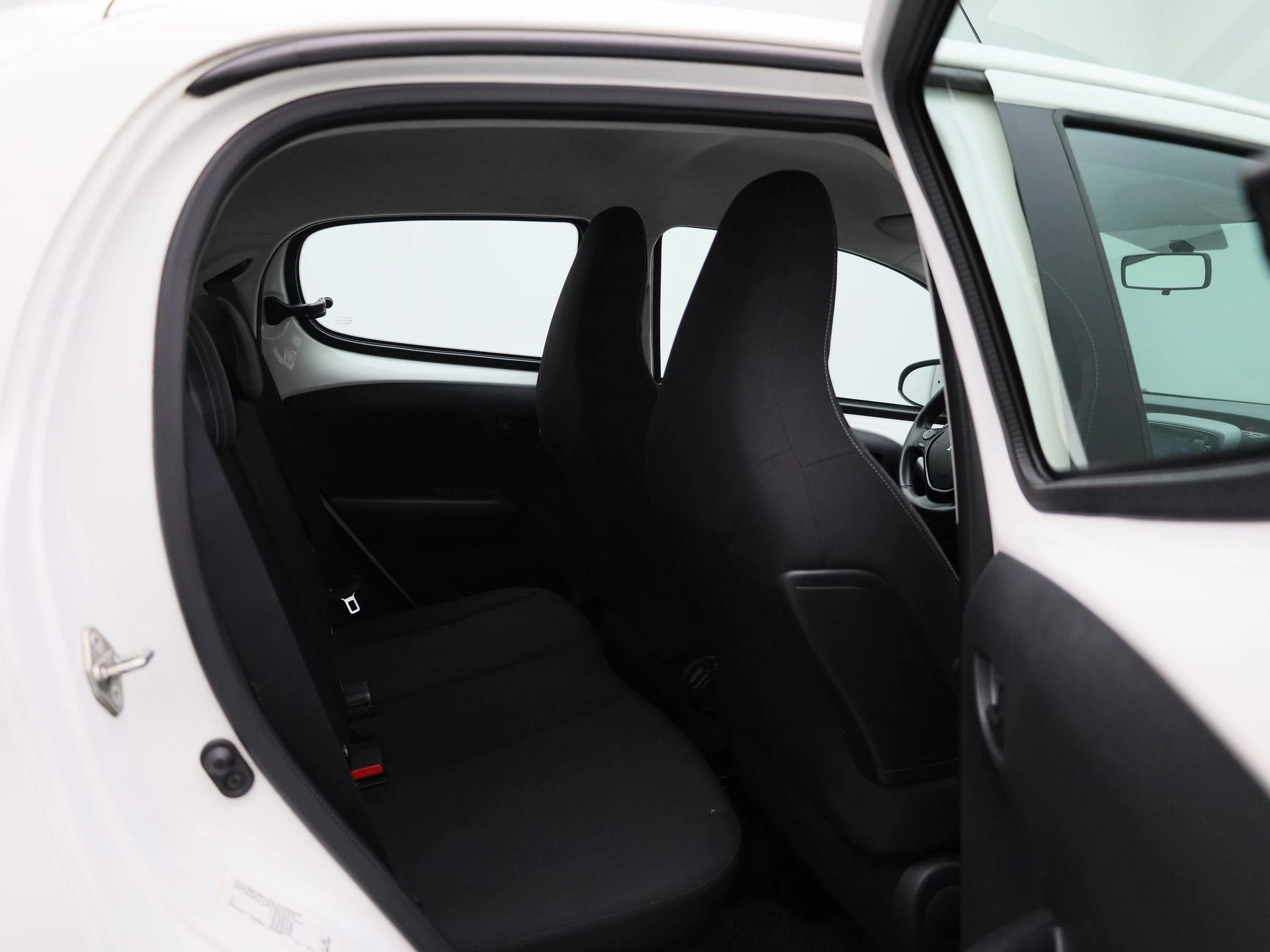 Peugeot-108-image-33