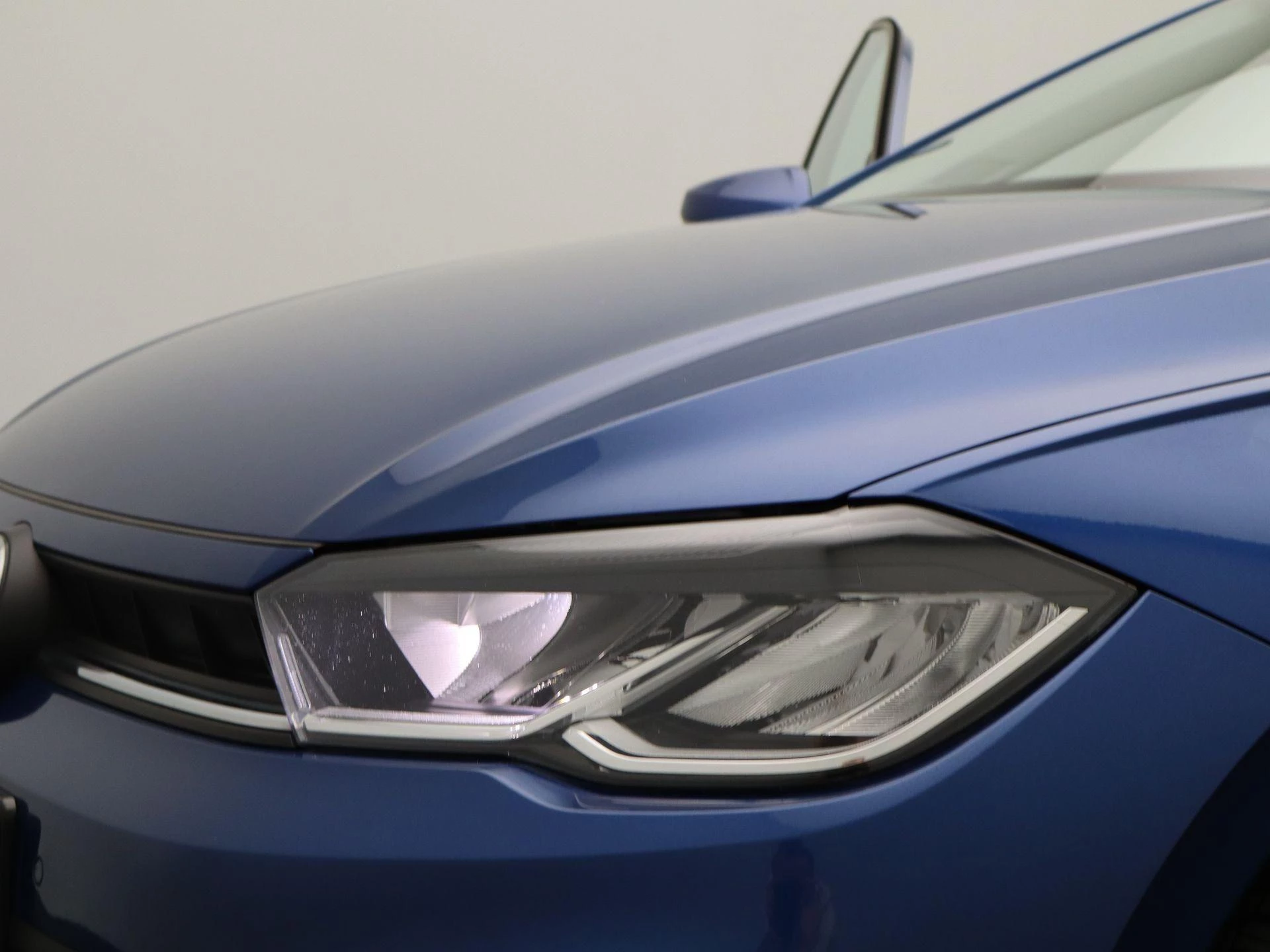 Volkswagen-Polo-image-13