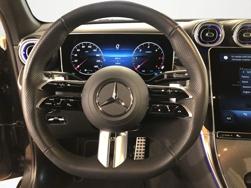Mercedes-Benz-GLC-image-13