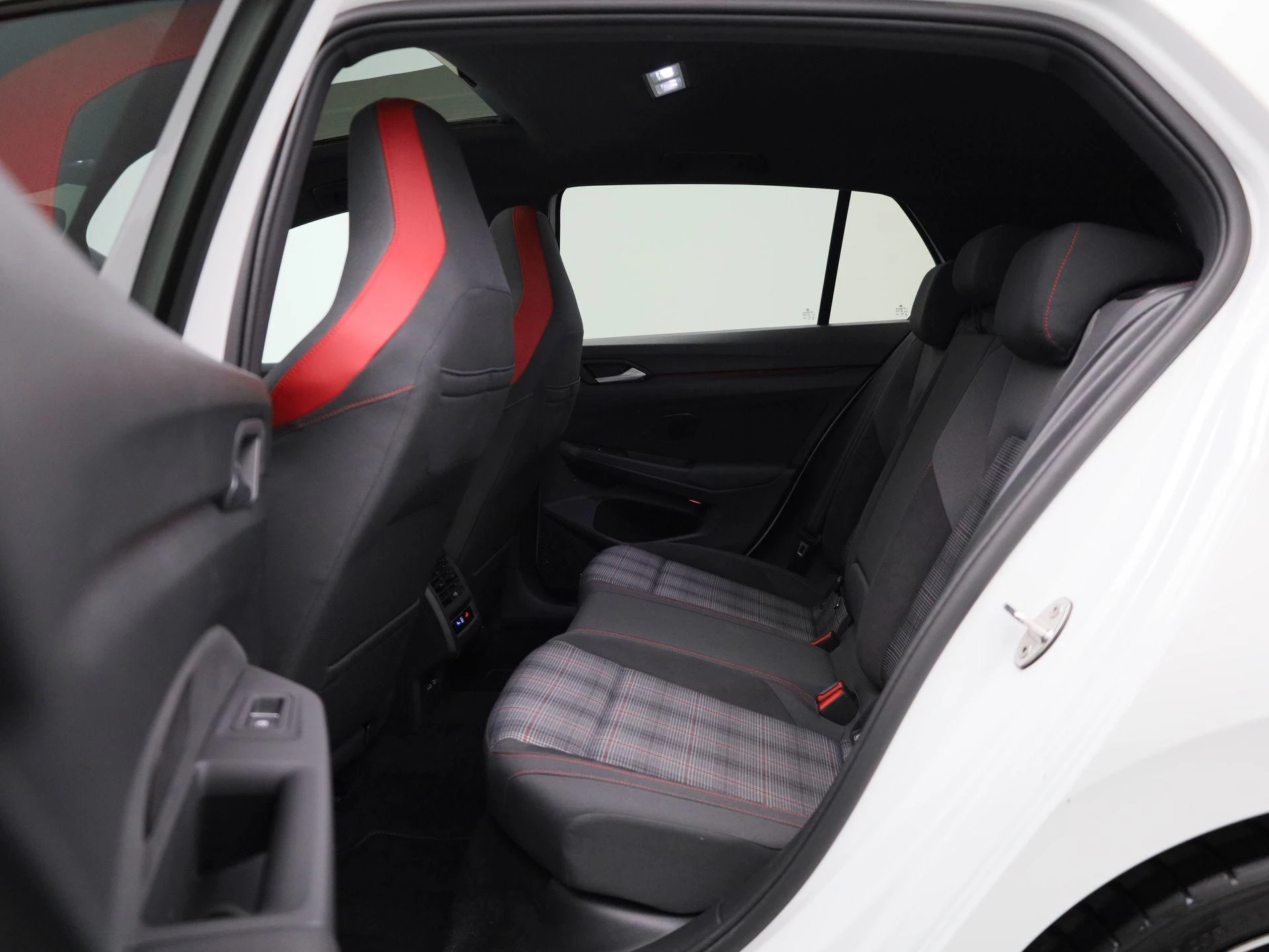 Volkswagen Golf 2.0 TSI GTI 245 PK |